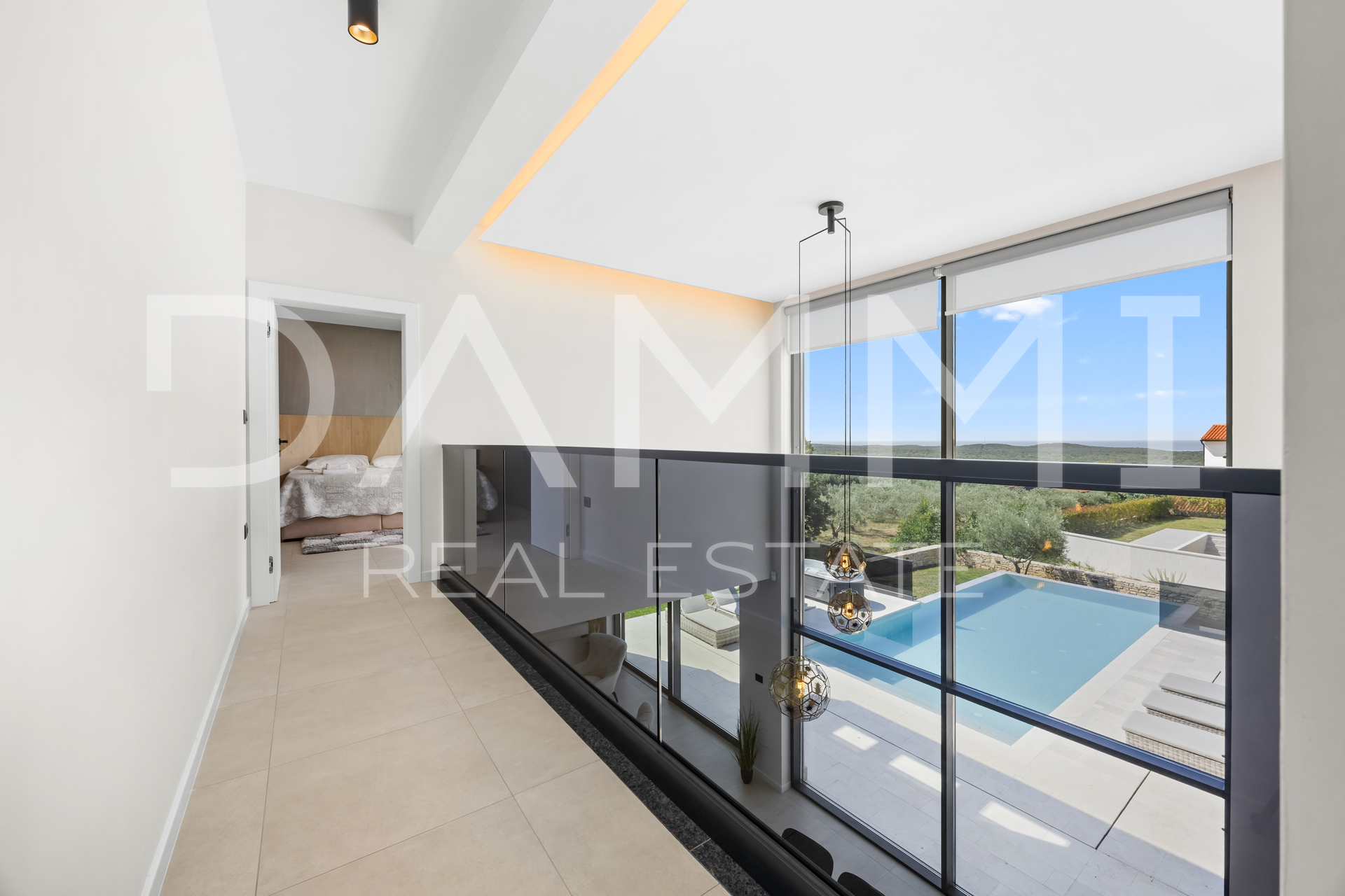 ISTRA&comma; BALE - Moderna vila s pogledom na more