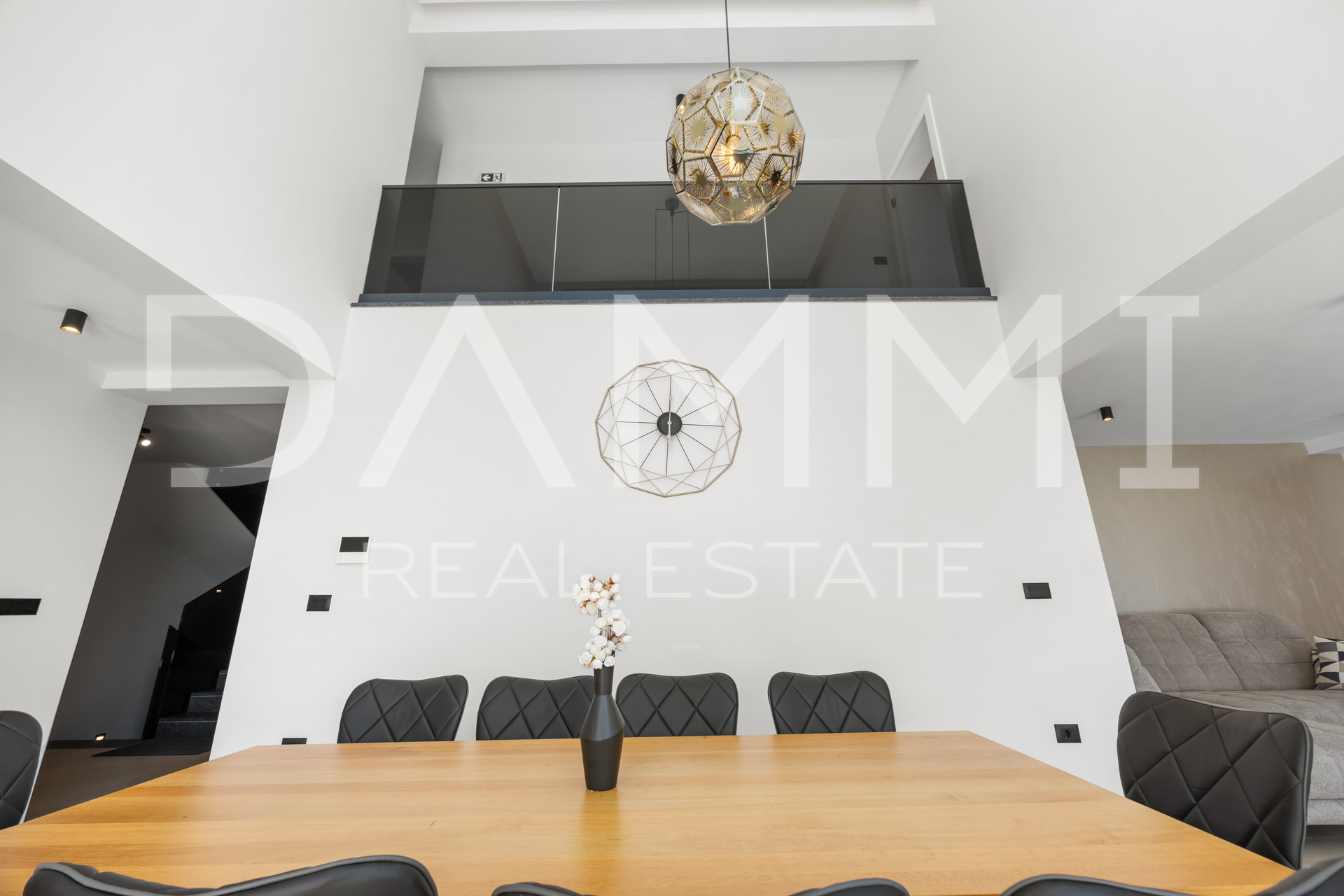 ISTRA&comma; BALE - Moderna vila s pogledom na more