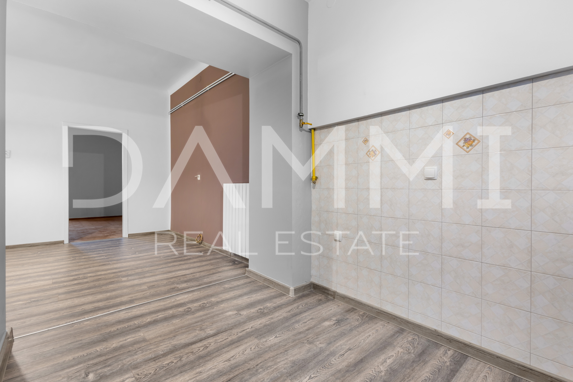 Istra&comma; Pula&comma; stan u centru 2 ss&plus;db&comma; uredna dokumentacija