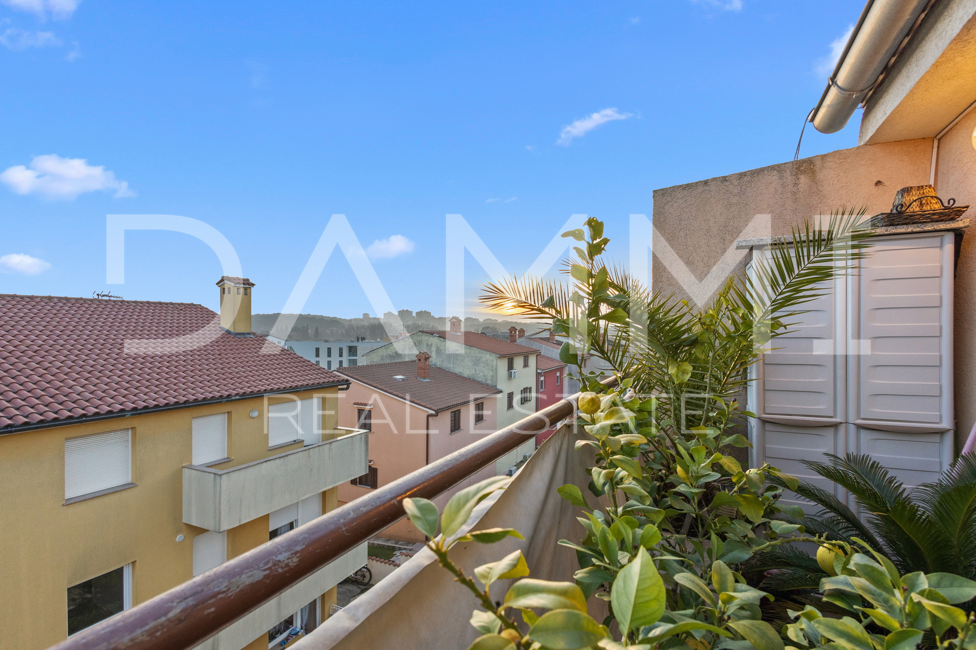 ISTRA&comma; PULA - Apartment with proper documentation in an excellent location