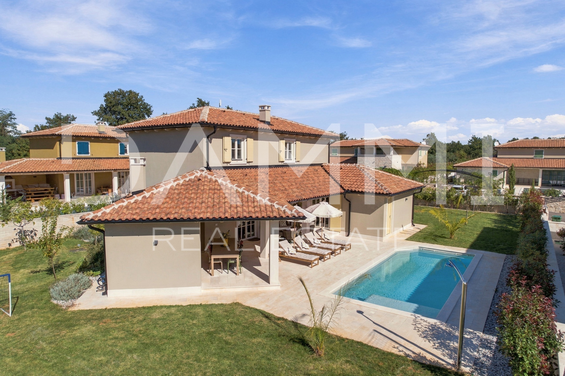 ISTRA&comma; SVETVIN&Ccaron;ENAT - Mediteranska ku&cacute;a s bazenom