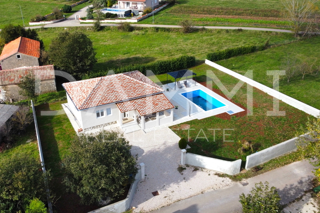 ISTRIEN, SV. PETAR U ŠUMI - Wunderschönes einstöckiges Haus mit Swimmingpool und großem Garten