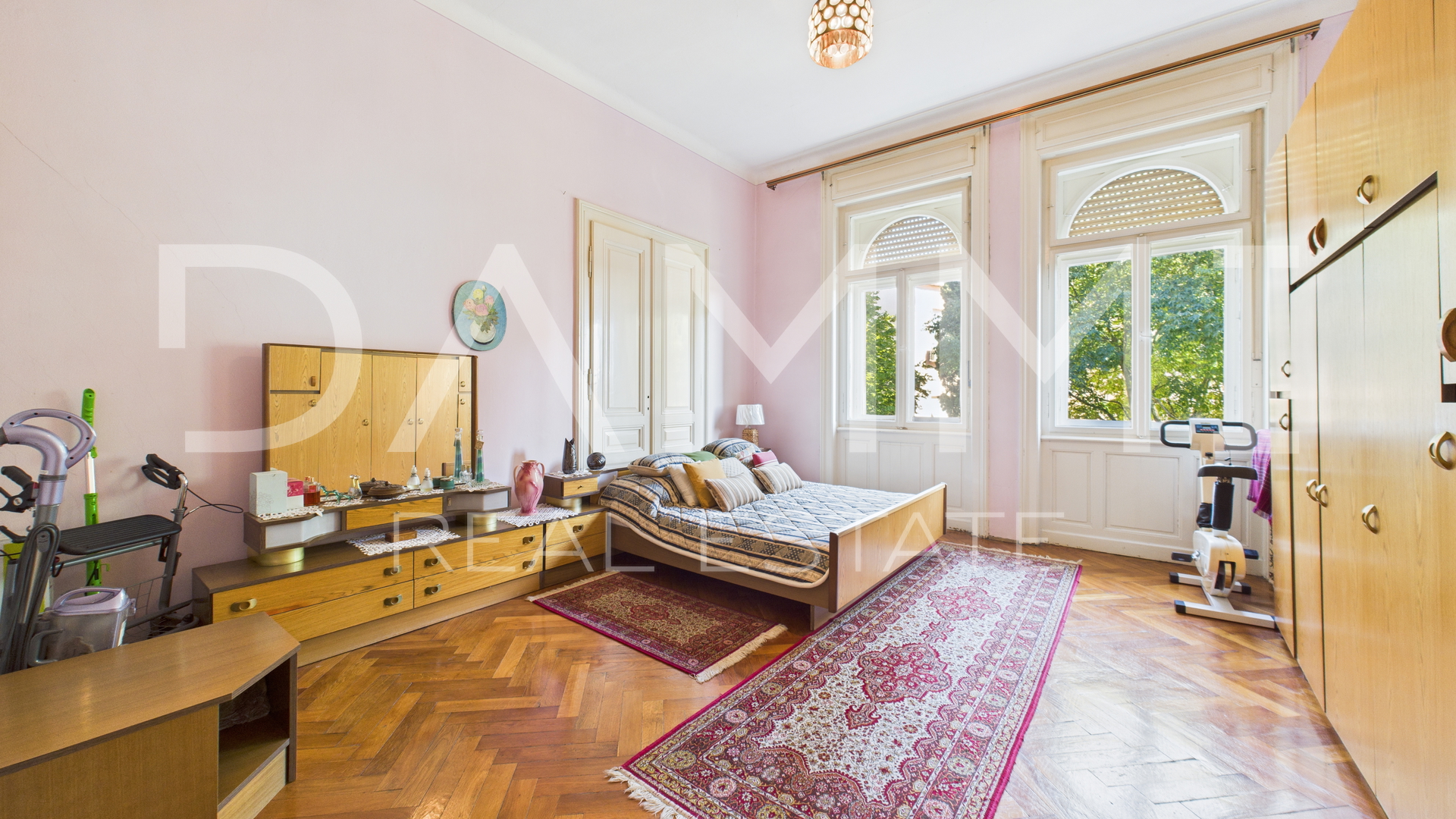 Istra - Pula&comma; centar - savr&scaron;en stan u austrougarskoj vili