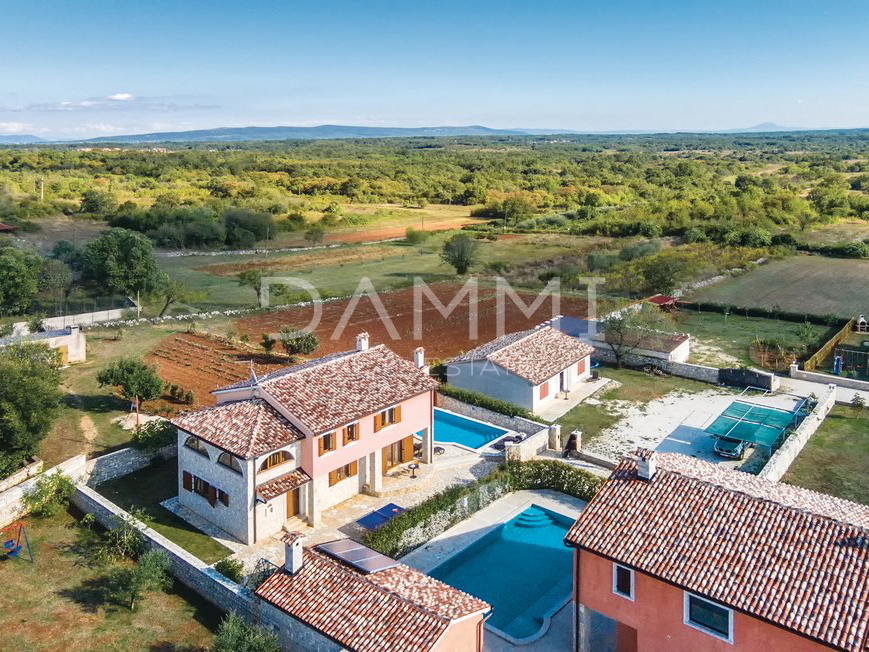 ISTRIEN, BARBAN - Charmantes Haus mit Swimmingpool und Sommerküche