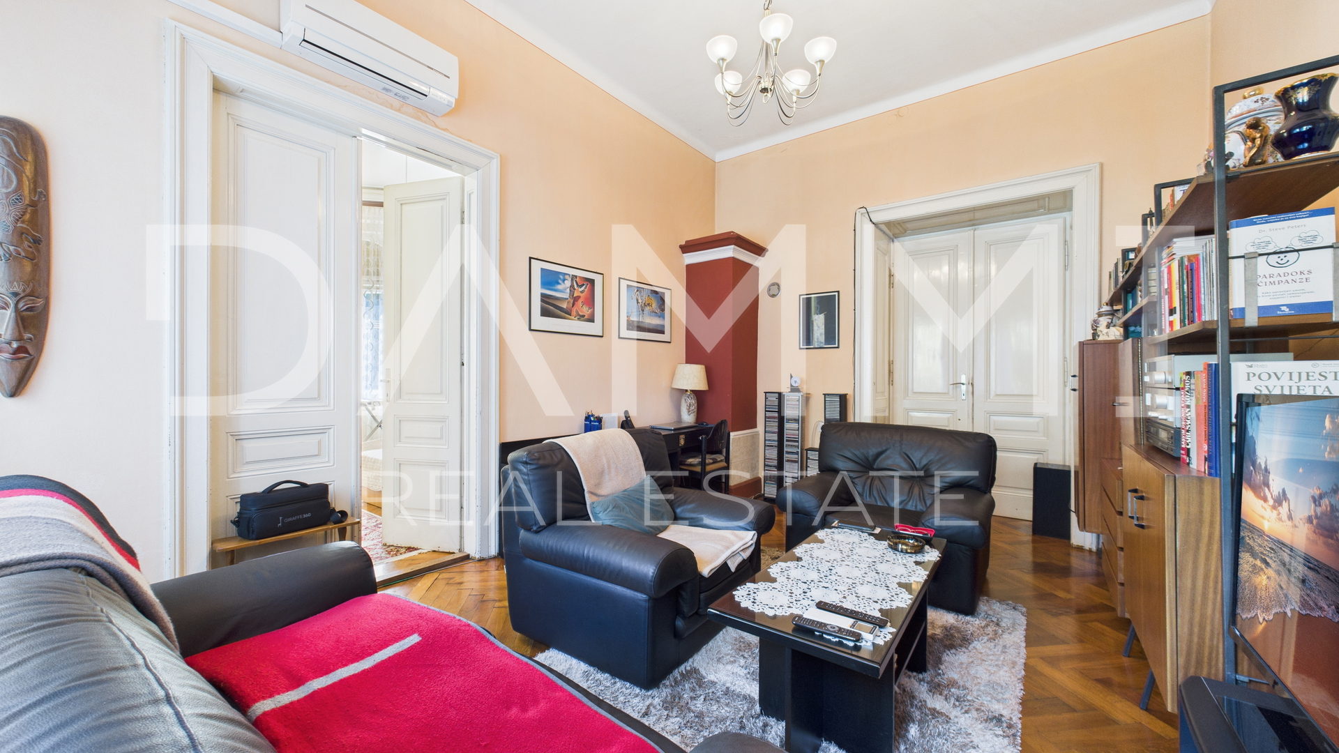 Istra - Pula&comma; centar - savr&scaron;en stan u austrougarskoj vili