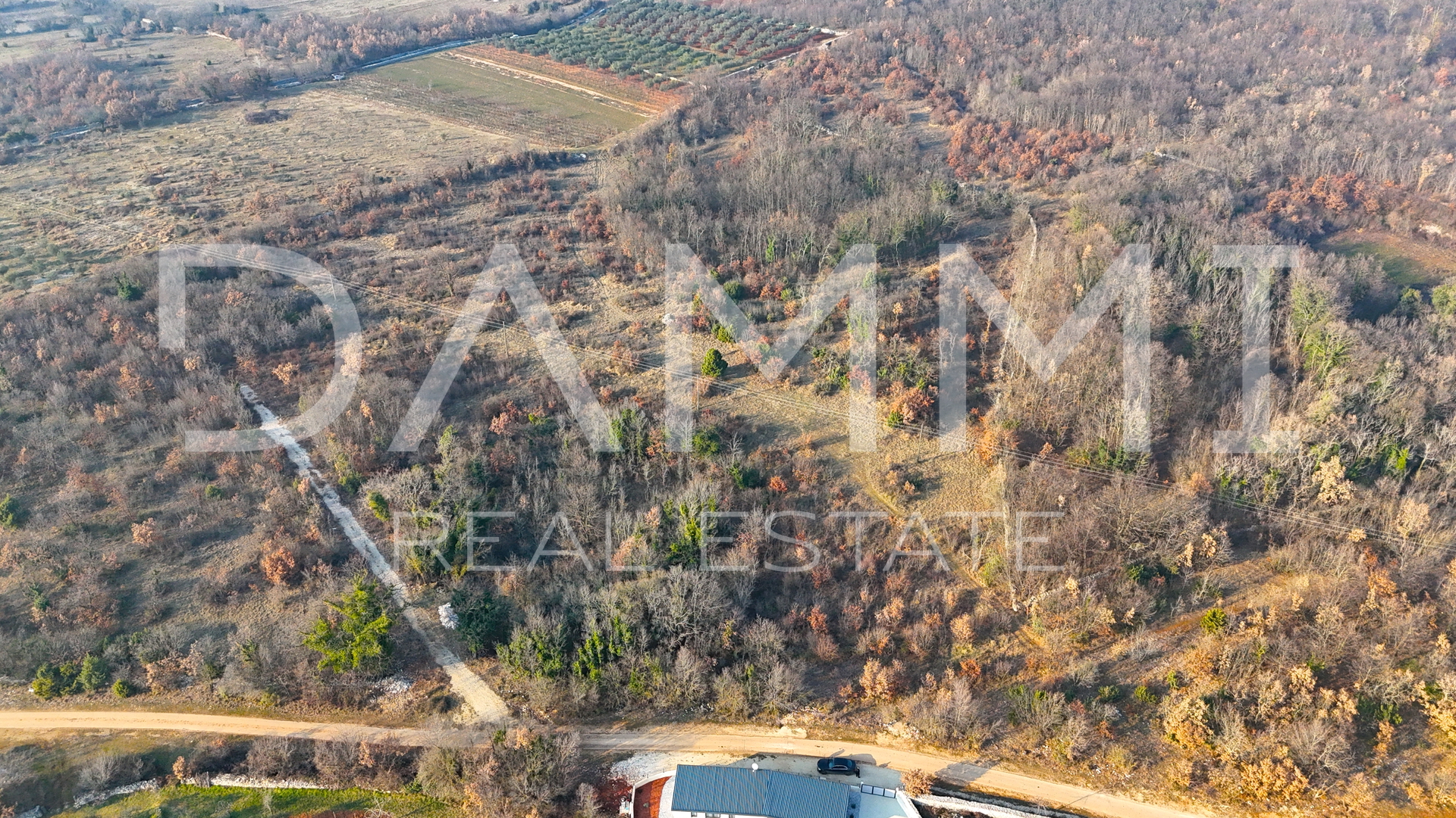 ISTRA, SVETVINČENAT - Prostrano zemljište i turistički punkt