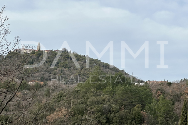 ISTRA, LABIN/RABAC Građevinsko zemljište 866 m2 s dozvolom i pogledom