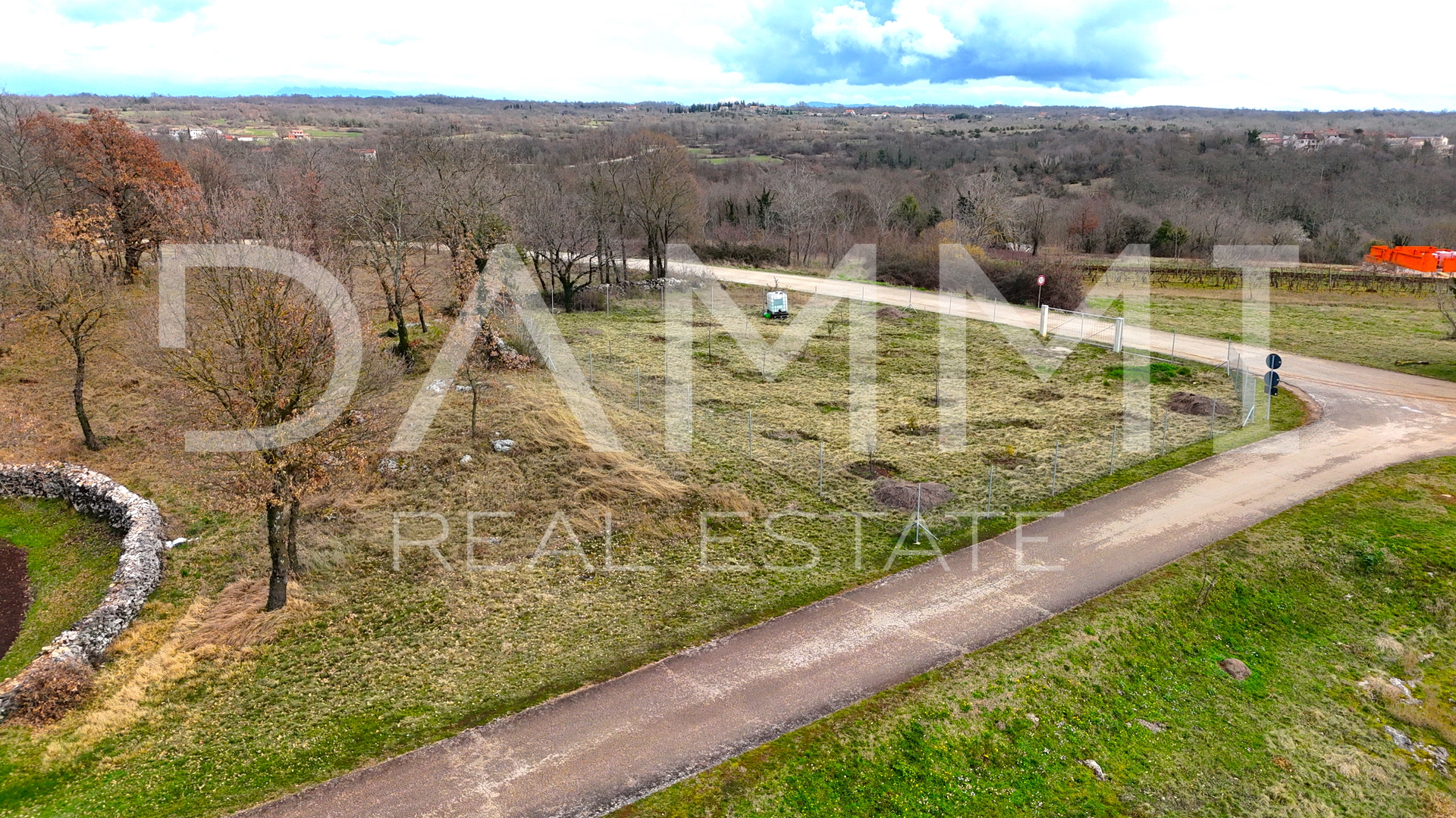 ISTRIA, ŽMINJ - Perfect building plot 1436m2