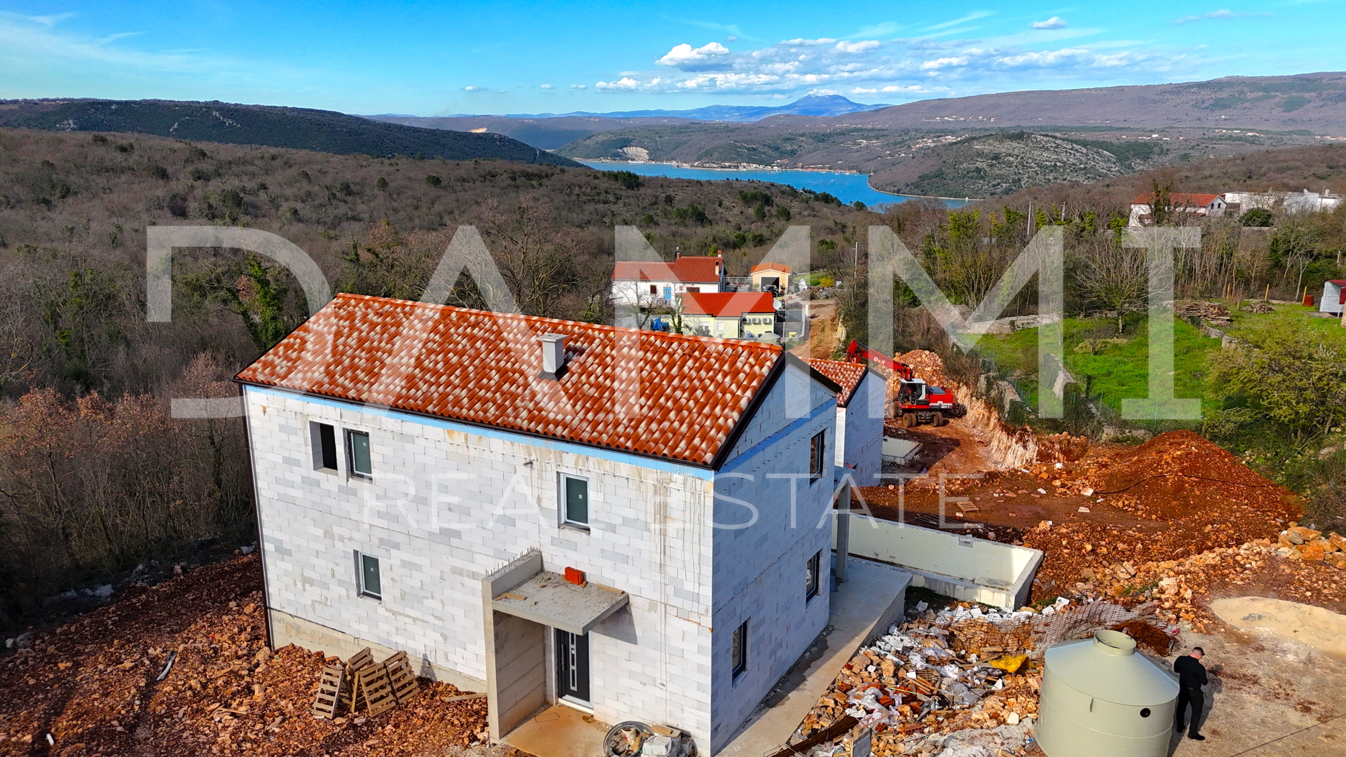 ISTRIA, RAKALJ - Casa con piscina con bellissima vista sul mare