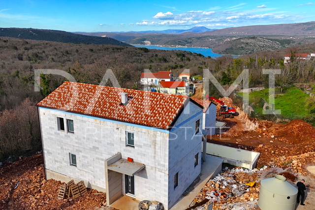 ISTRIEN, RAKALJ - Haus mit Swimmingpool und wunderschönem Blick auf das Meer