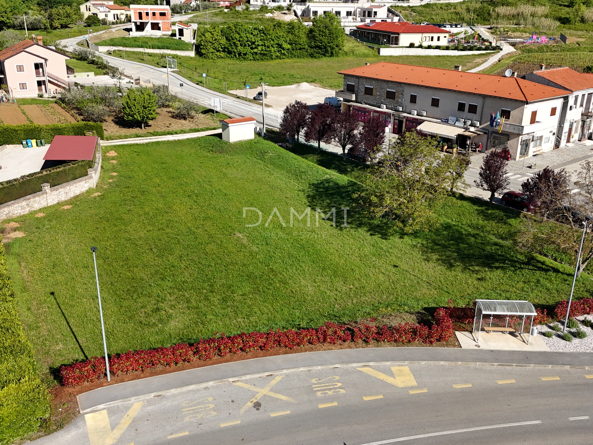 ISTRIEN, VIŽINADA - Hochwertiges Bauland im Zentrum EXKLUSIV!