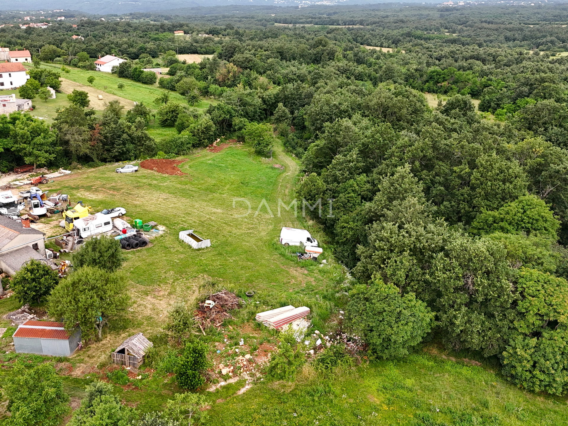 ISTRIEN, ŽMINJ - Kombination aus Bau- und Agrarland 4381m2