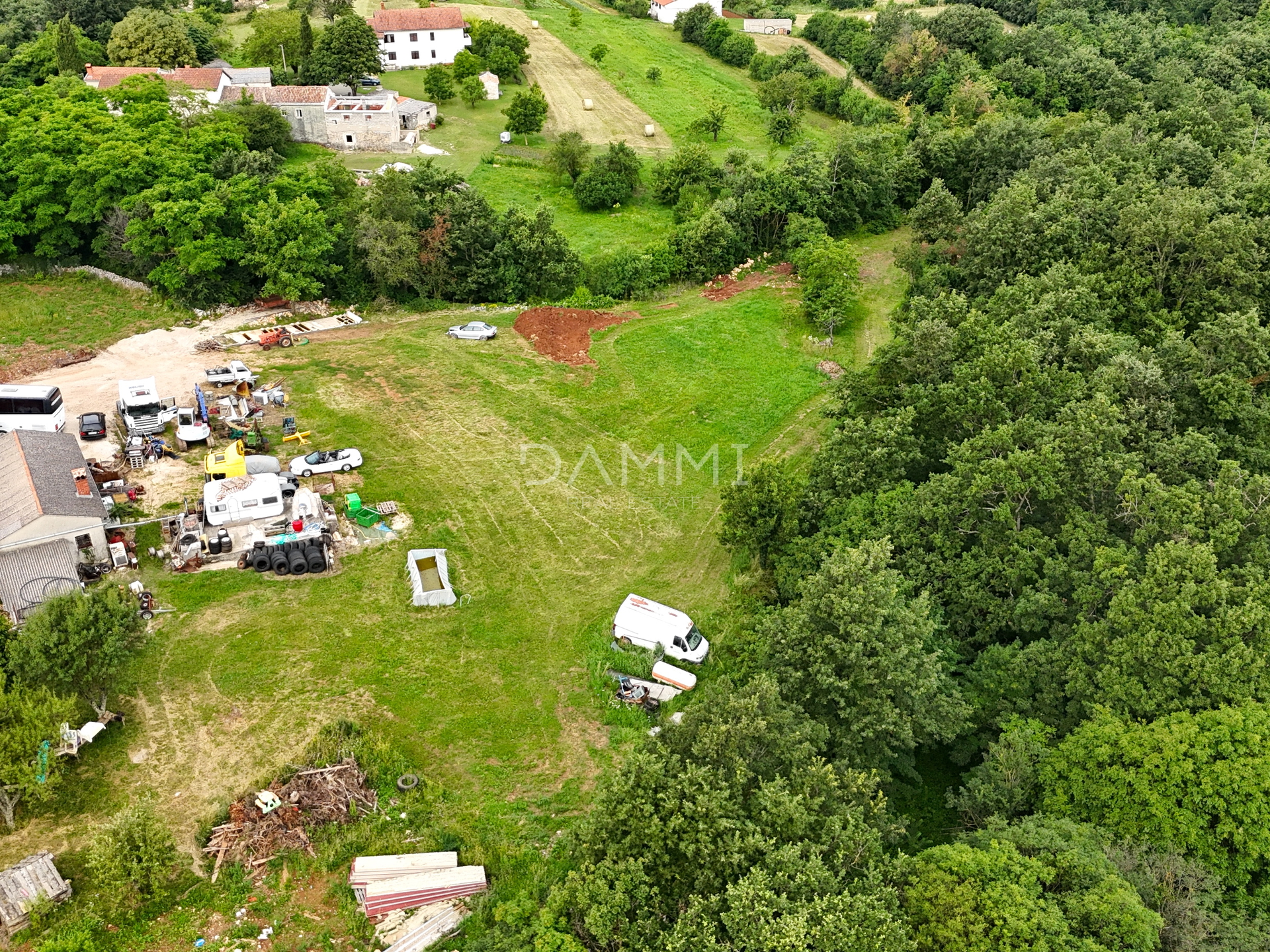 ISTRIEN, ŽMINJ - Kombination aus Bau- und Agrarland 4381m2