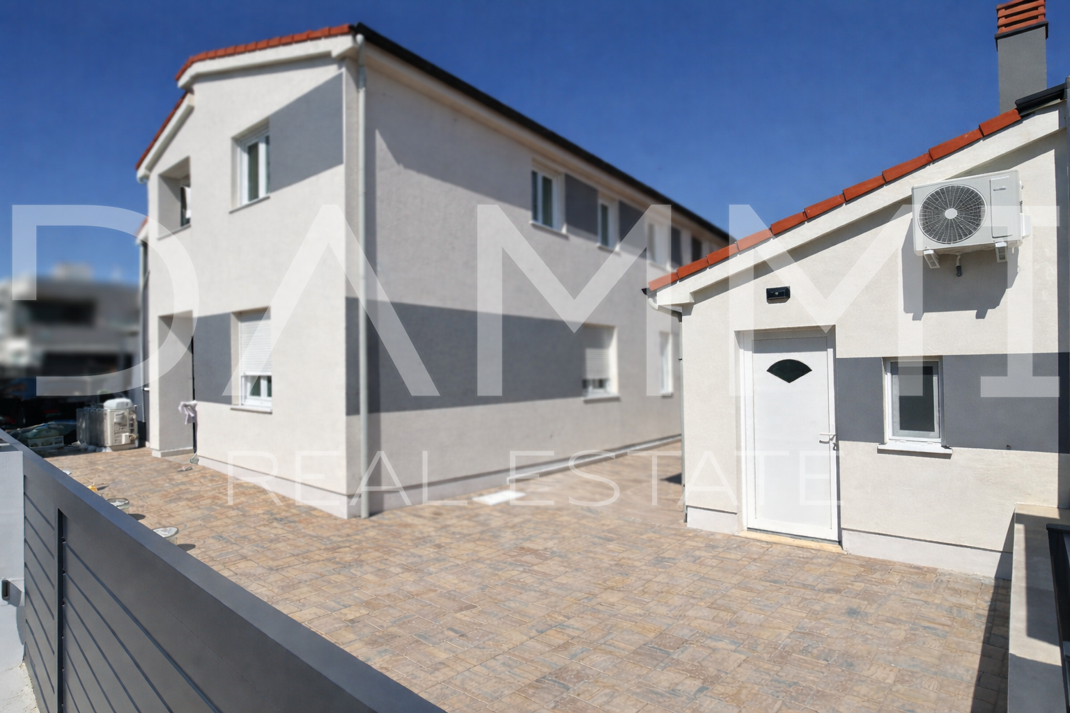 Istra&comma; &Scaron;i&scaron;an - ku&cacute;a&comma; kvalitetna novogradnja&comma; blizina pla&zcaron;e