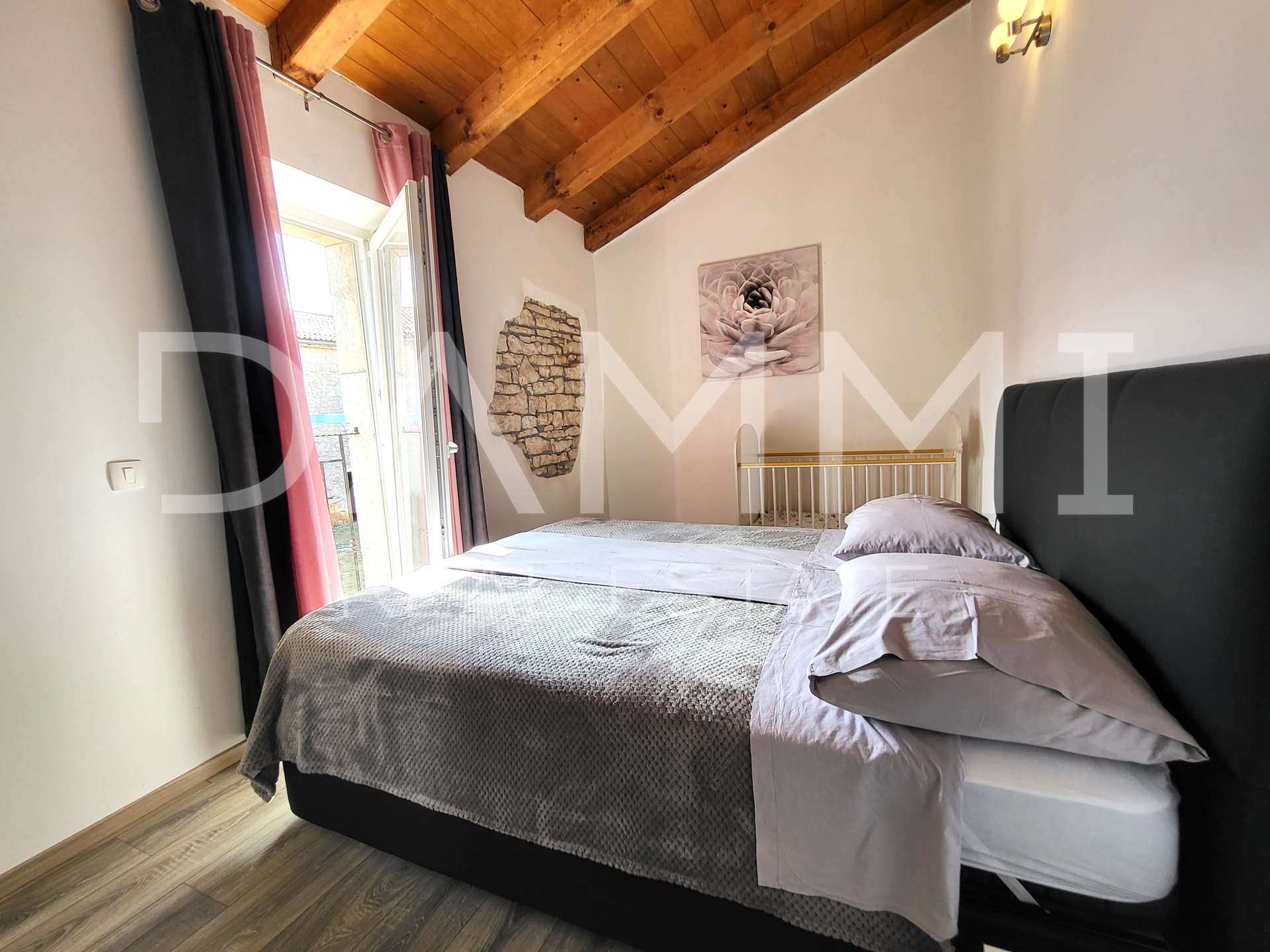 ISTRA&comma; VRSAR - Samostoje&cacute;a kamena ku&cacute;a s bazenom