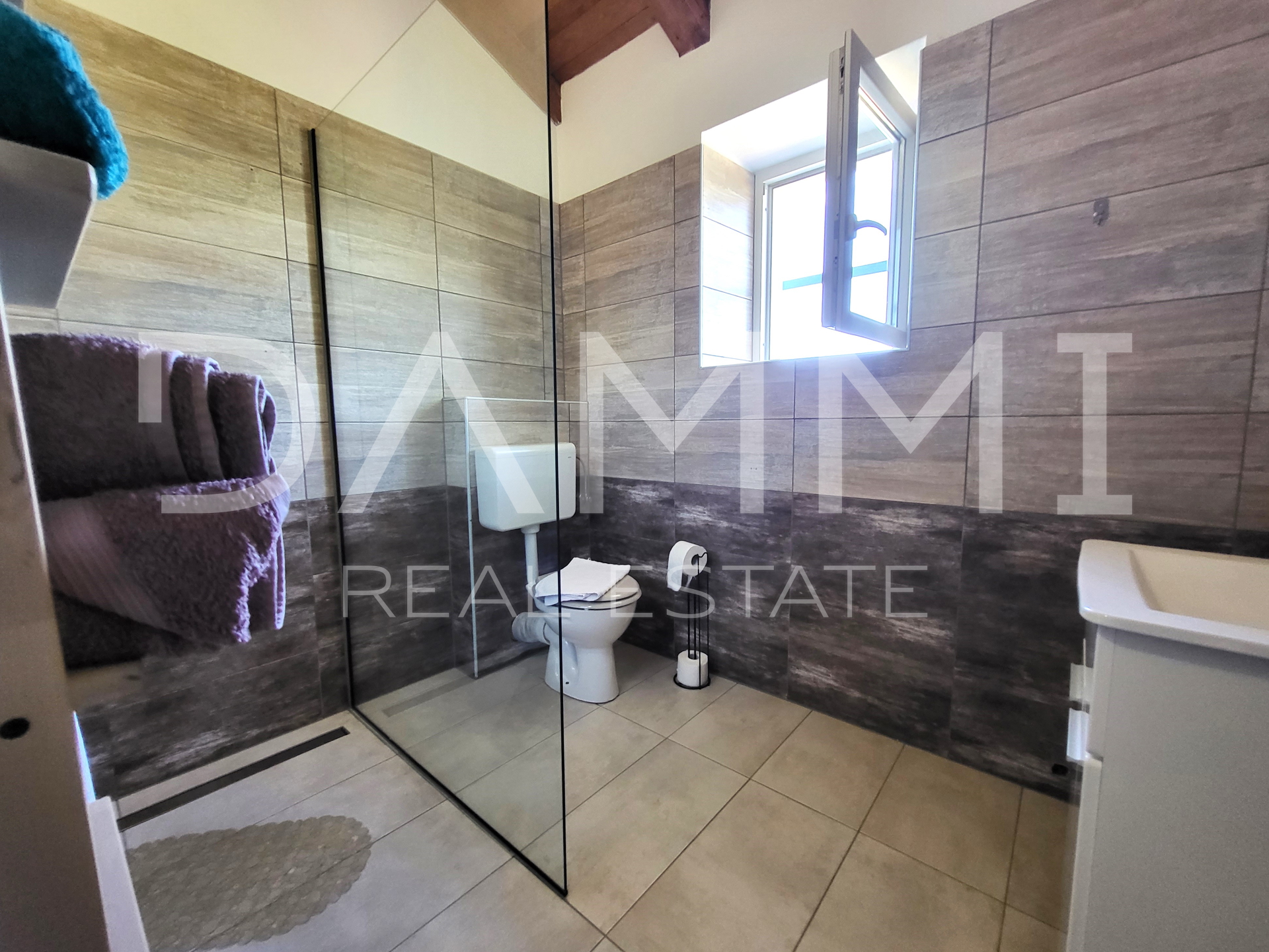 ISTRA&comma; VRSAR - Samostoje&cacute;a kamena ku&cacute;a s bazenom