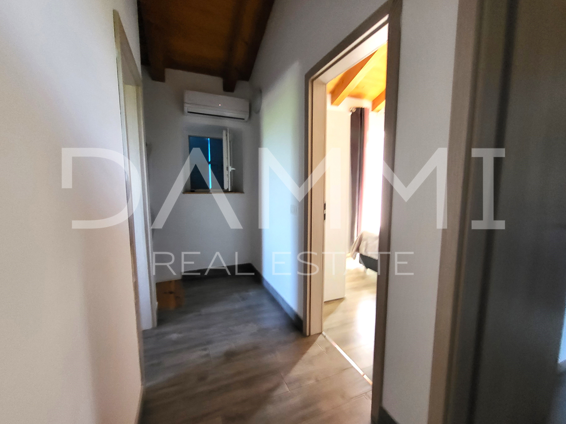 ISTRA&comma; VRSAR - Samostoje&cacute;a kamena ku&cacute;a s bazenom