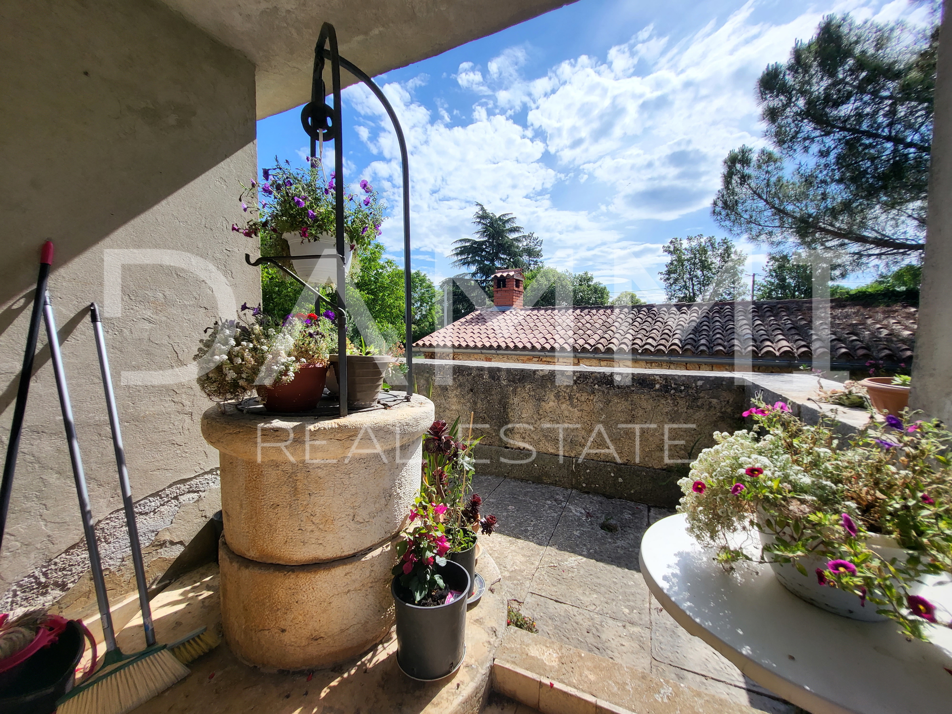 ISTRA&comma; VRSAR - Samostoje&cacute;a kamena ku&cacute;a s bazenom