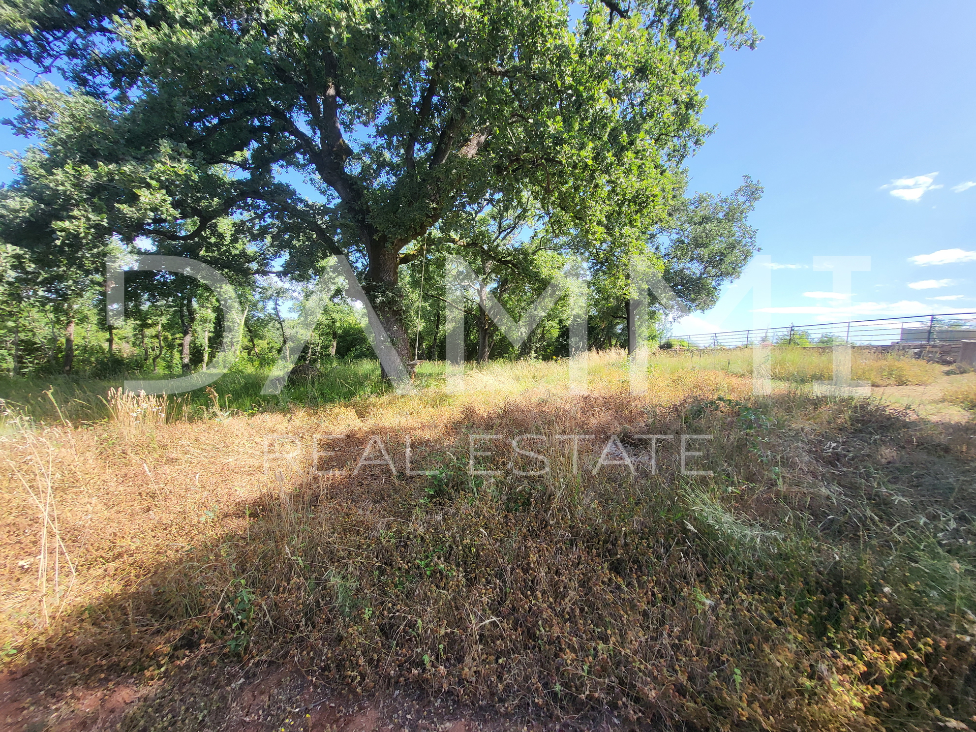 ISTRA&comma; VRSAR - Samostoje&cacute;a kamena ku&cacute;a s bazenom