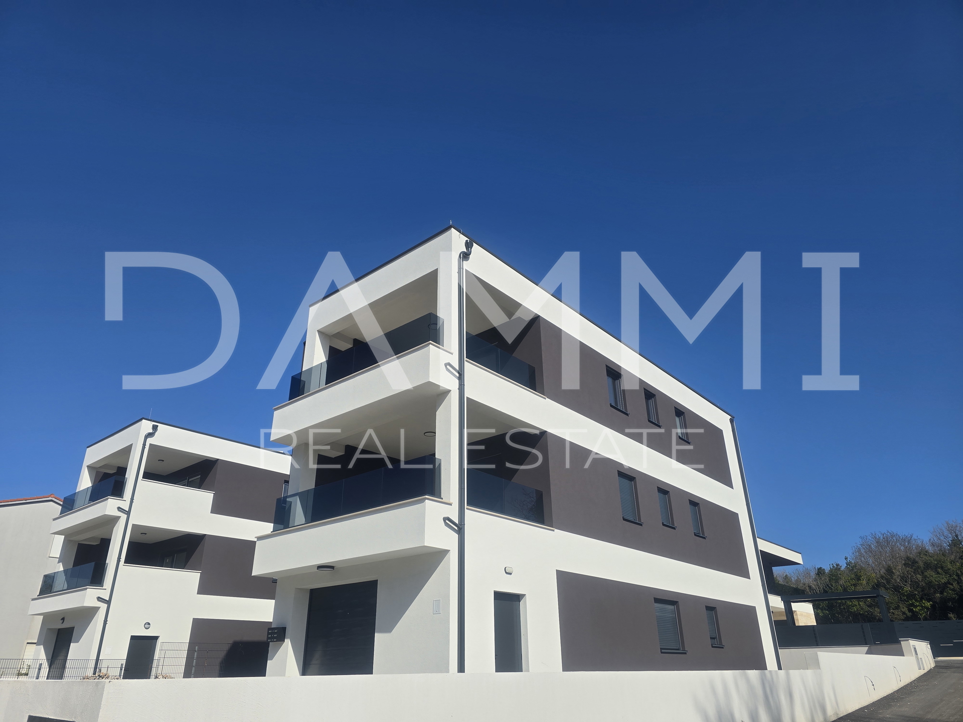 Istra&comma; Medulin&comma; novi stan sa velikim vrtom blizu pla&zcaron;e