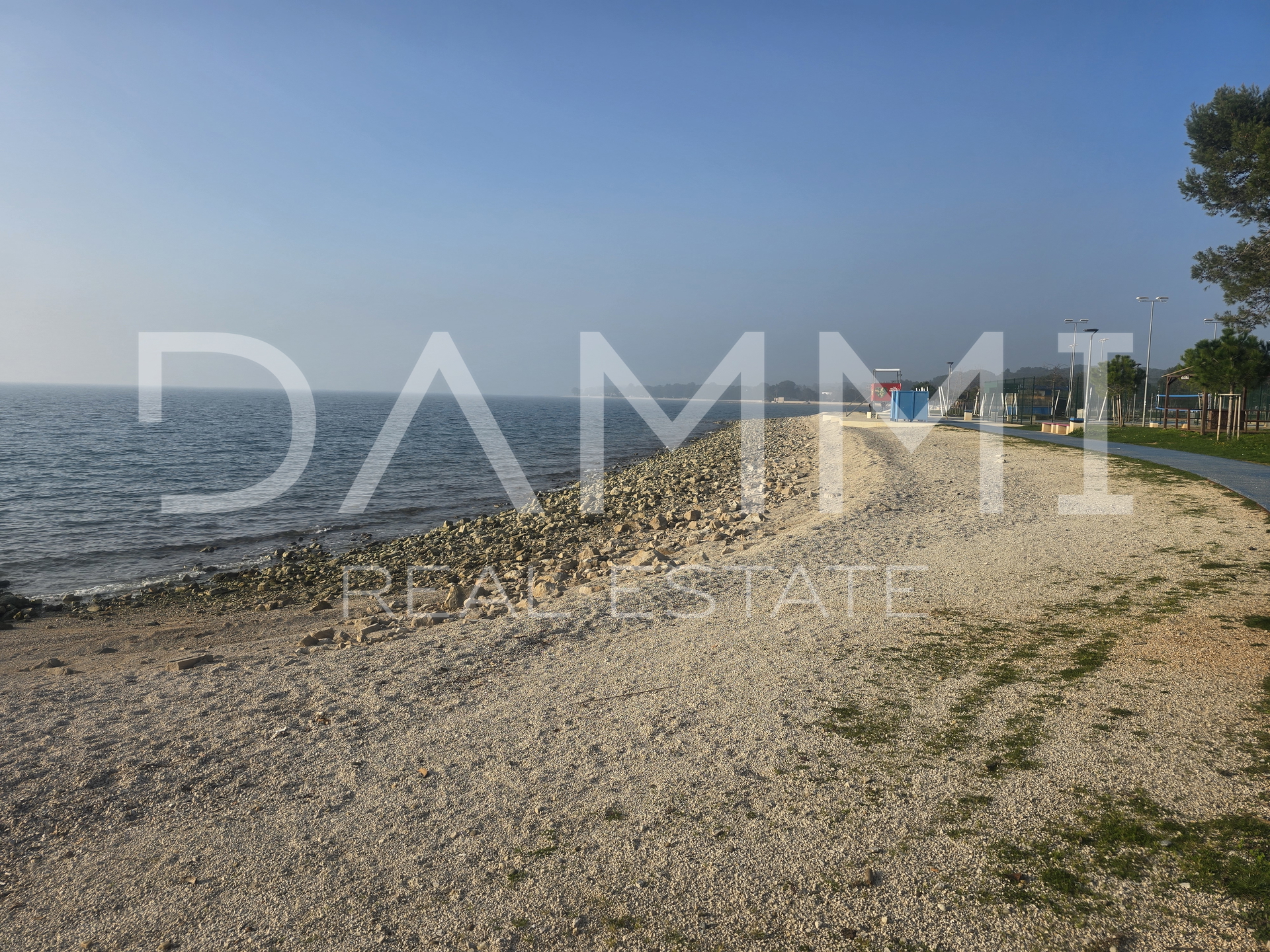 Istra&comma; Fa&zcaron;ana bli&zcaron;a okolica&comma; parcela za gradnju 6 stanova