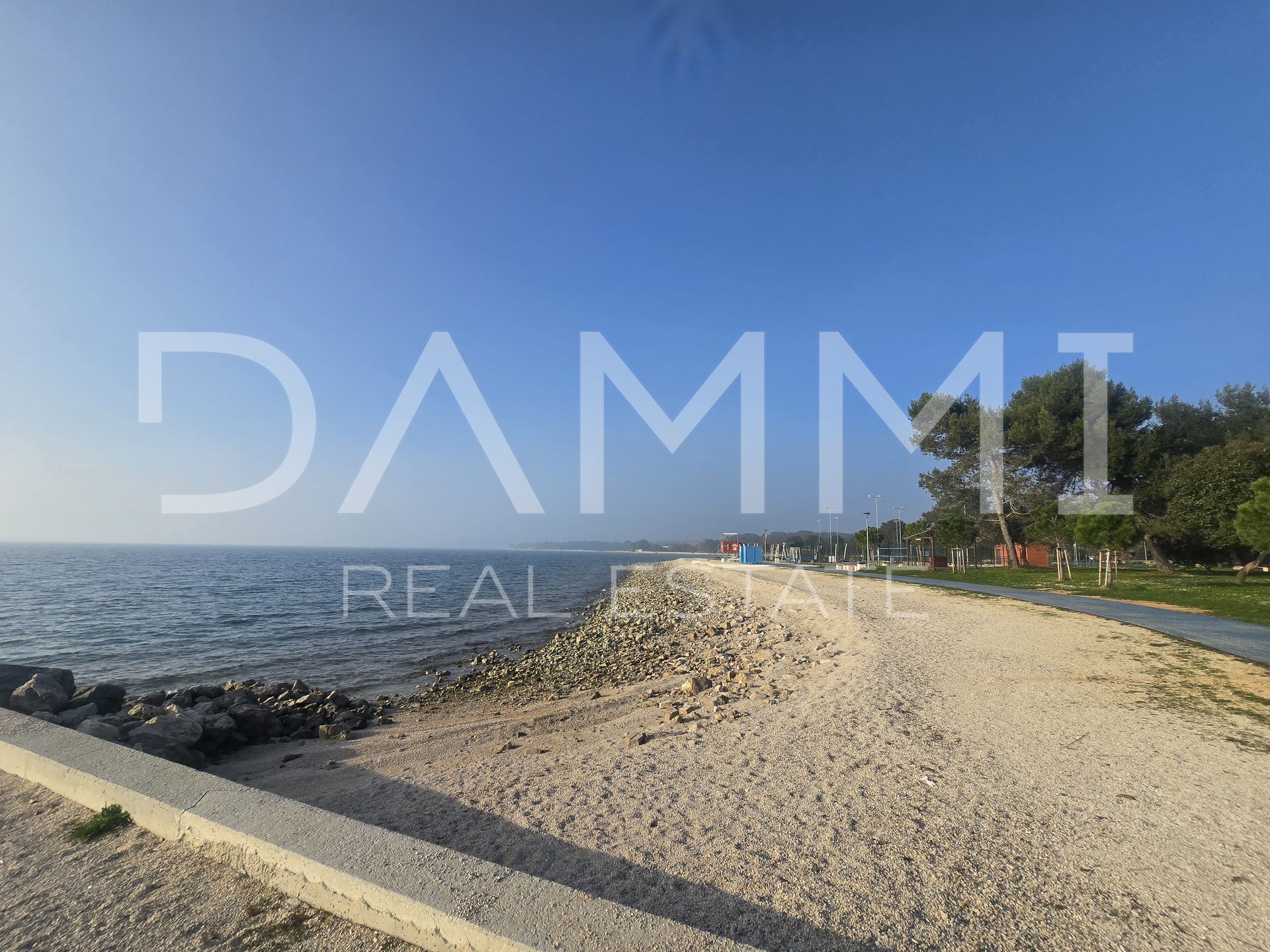 Istra&comma; Fa&zcaron;ana bli&zcaron;a okolica&comma; parcela za gradnju 6 stanova