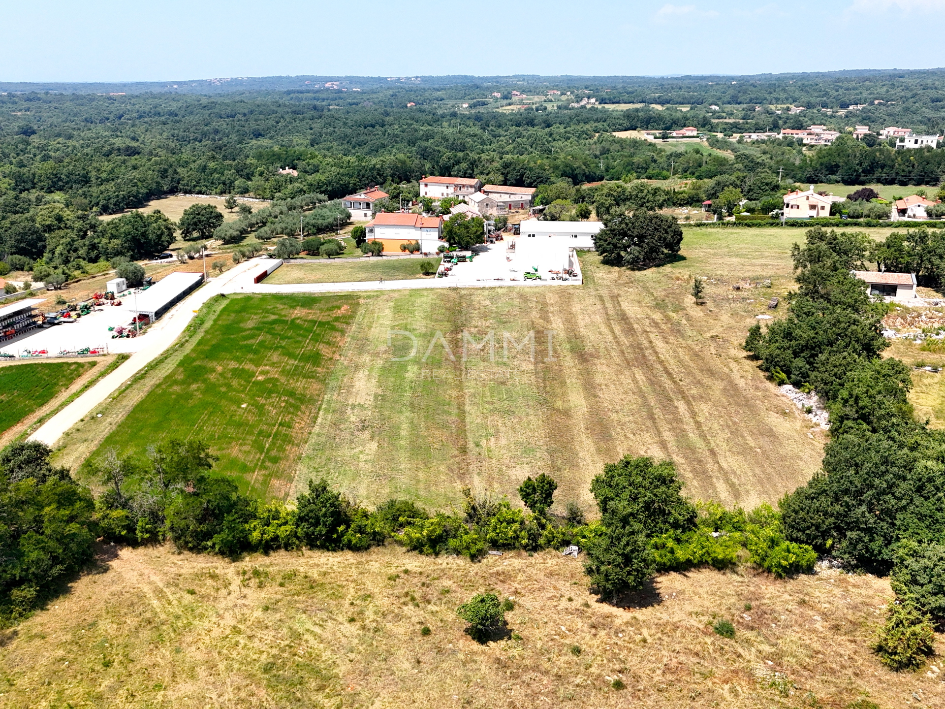 ISTRIEN, SVETI LOVREČ - Bauland für Investoren