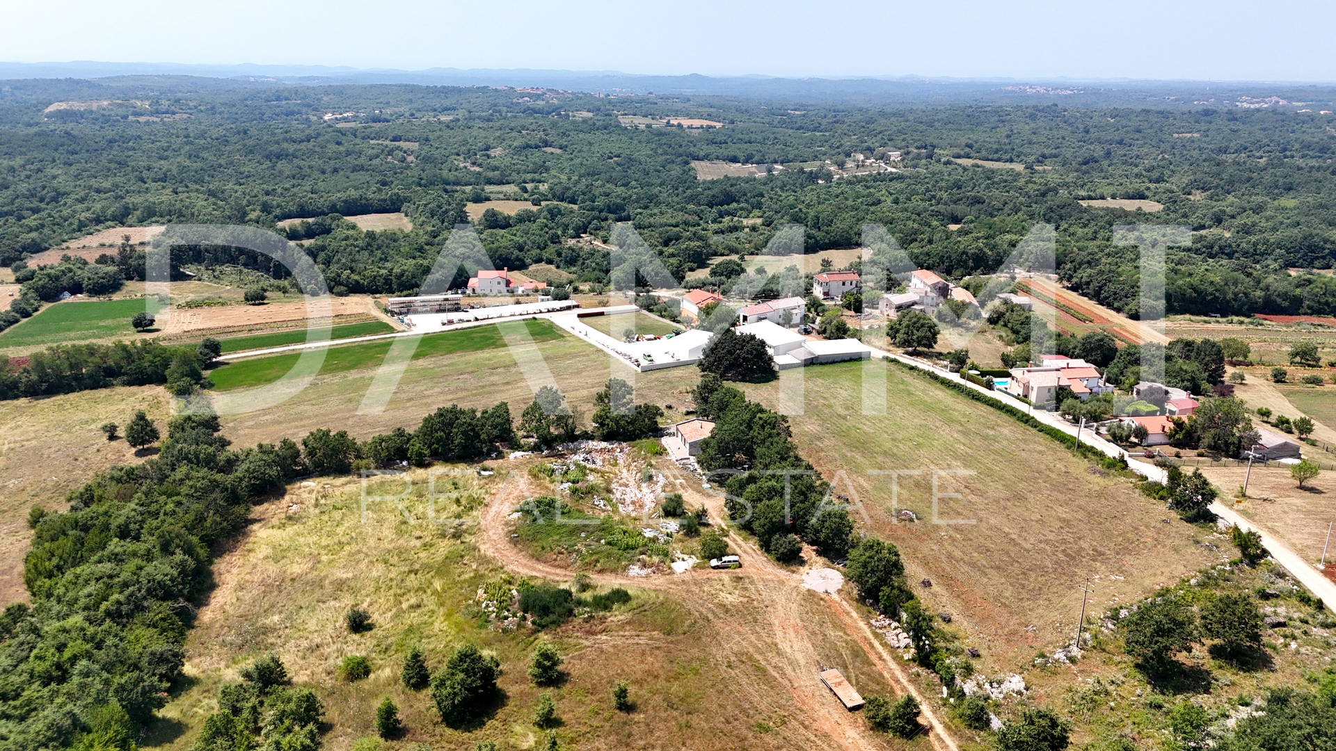 ISTRIEN, SVETI LOVREČ - Bauland für Investoren