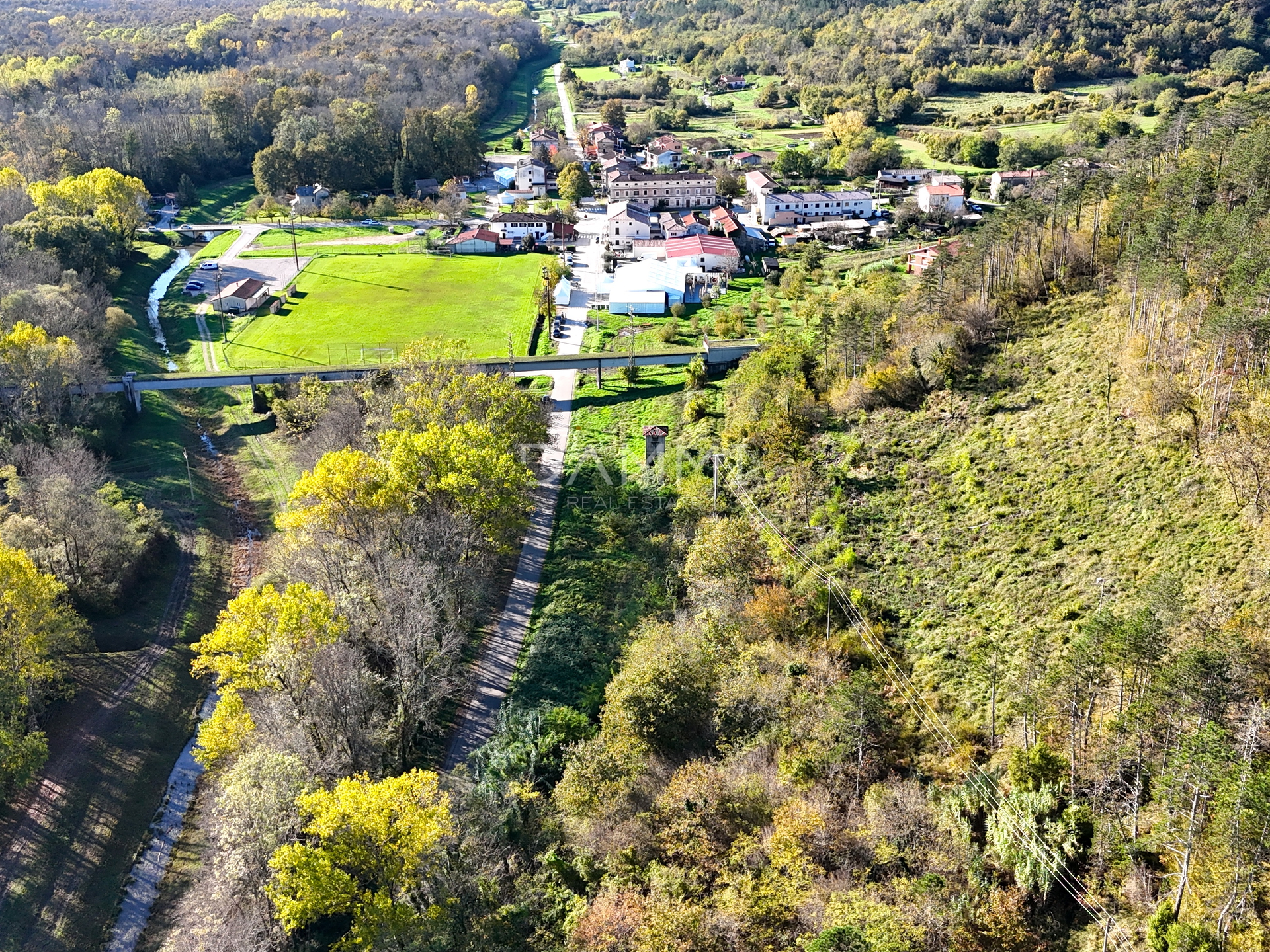 OPRTALJ, LIVADE - OPRTALJ, LIVADE - BAUGRUNDSTÜCK FÜR TOURISTISCHE ZWECKE - CAMP