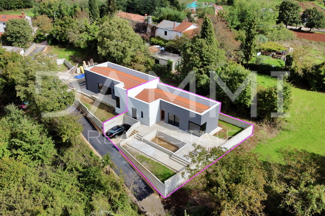 ISTRIA, BARBAN - Semi-detached house surrounded by greenery