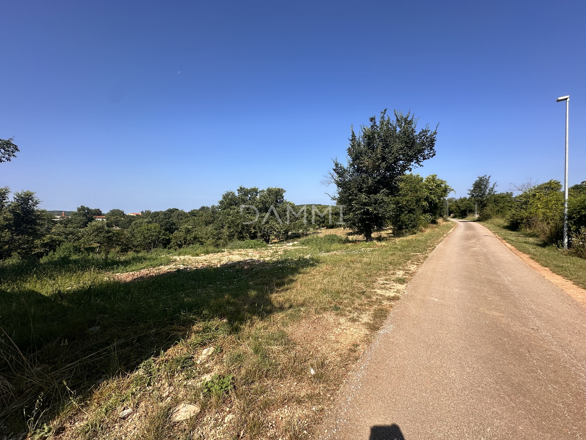 ISTRIEN, BALE - Baugrundstück in einem ruhigen Dorf