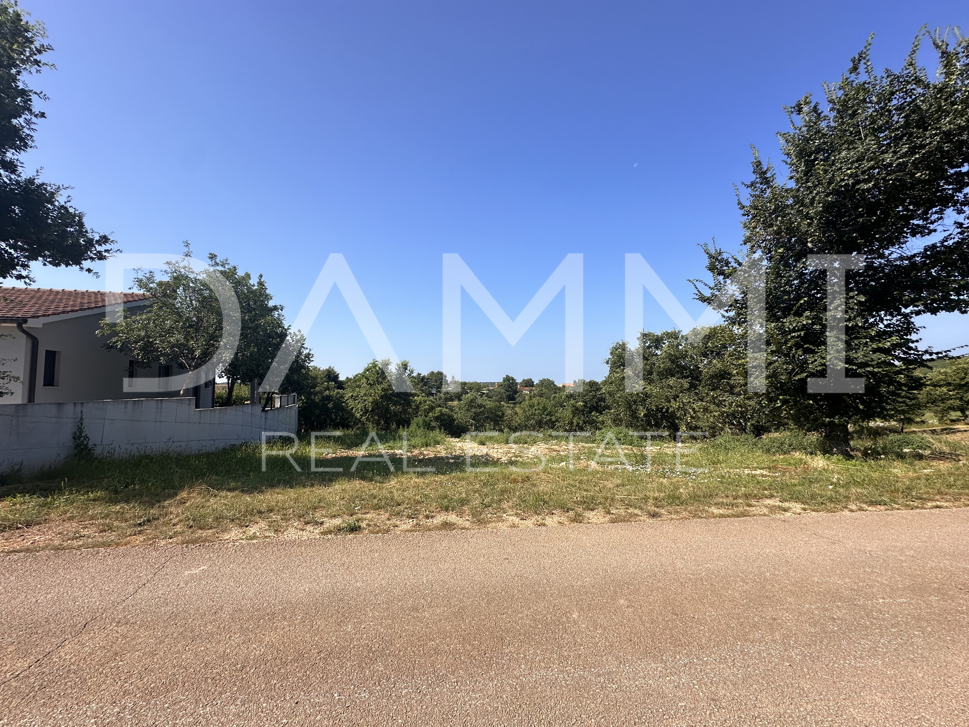 ISTRIA, BALE - Building plot near in quiet village near Bale