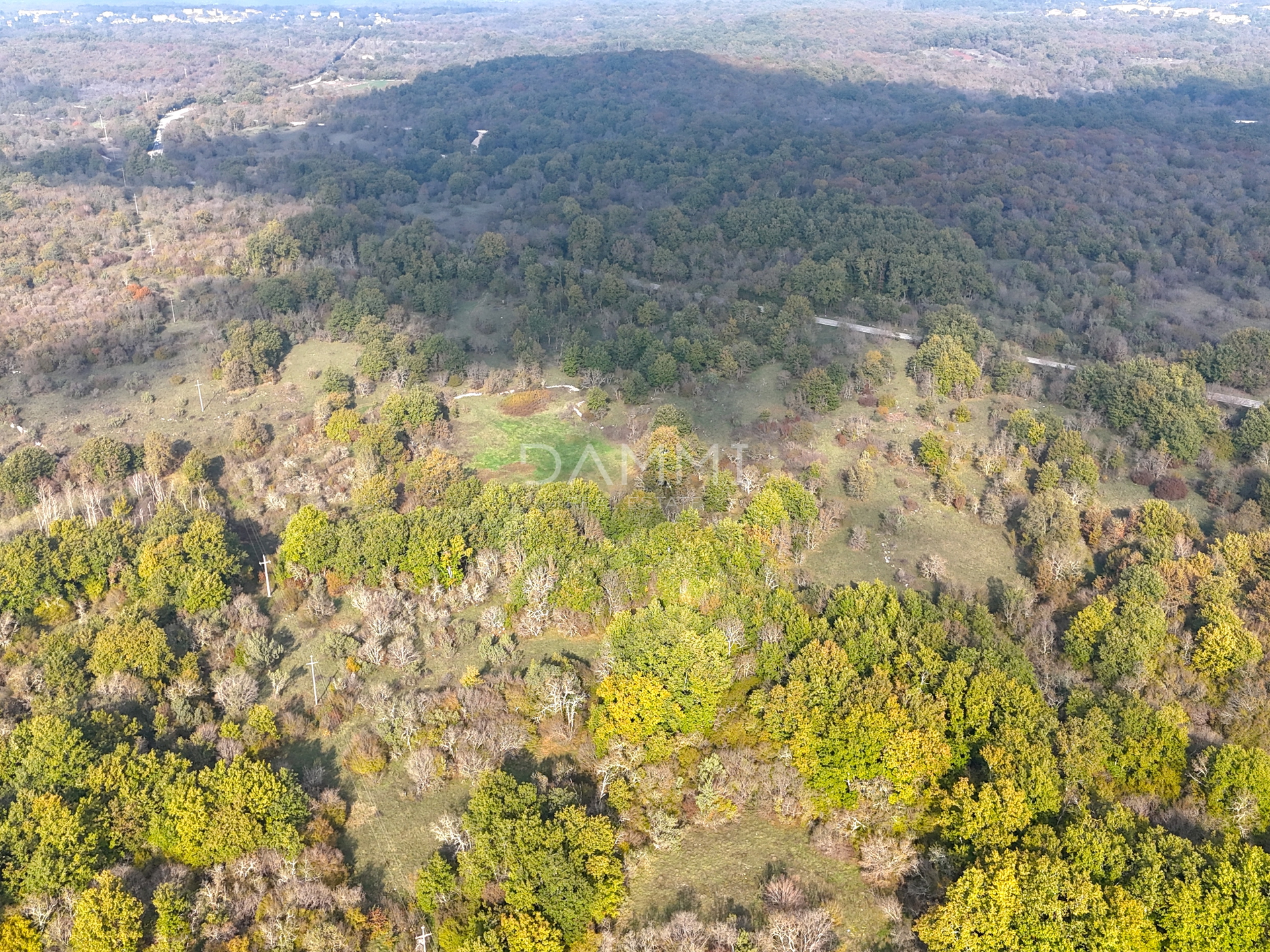 ISTRIEN, ROVINJ - Attraktives Agrarland 54035 m2, außergewöhnliche Lage