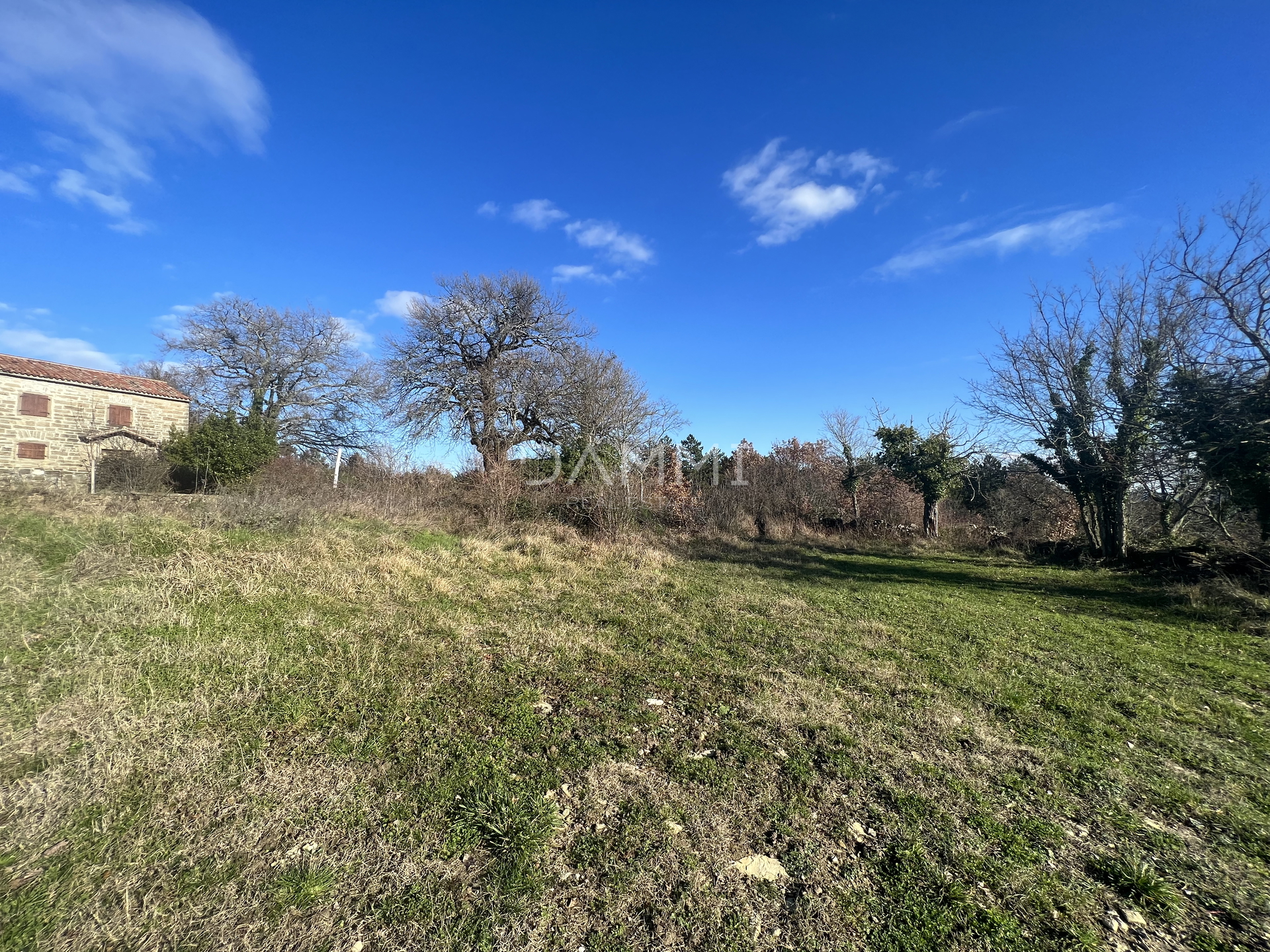 ISTRA, GROŽNJAN - Građevinsko zemljište panoramski pogled more