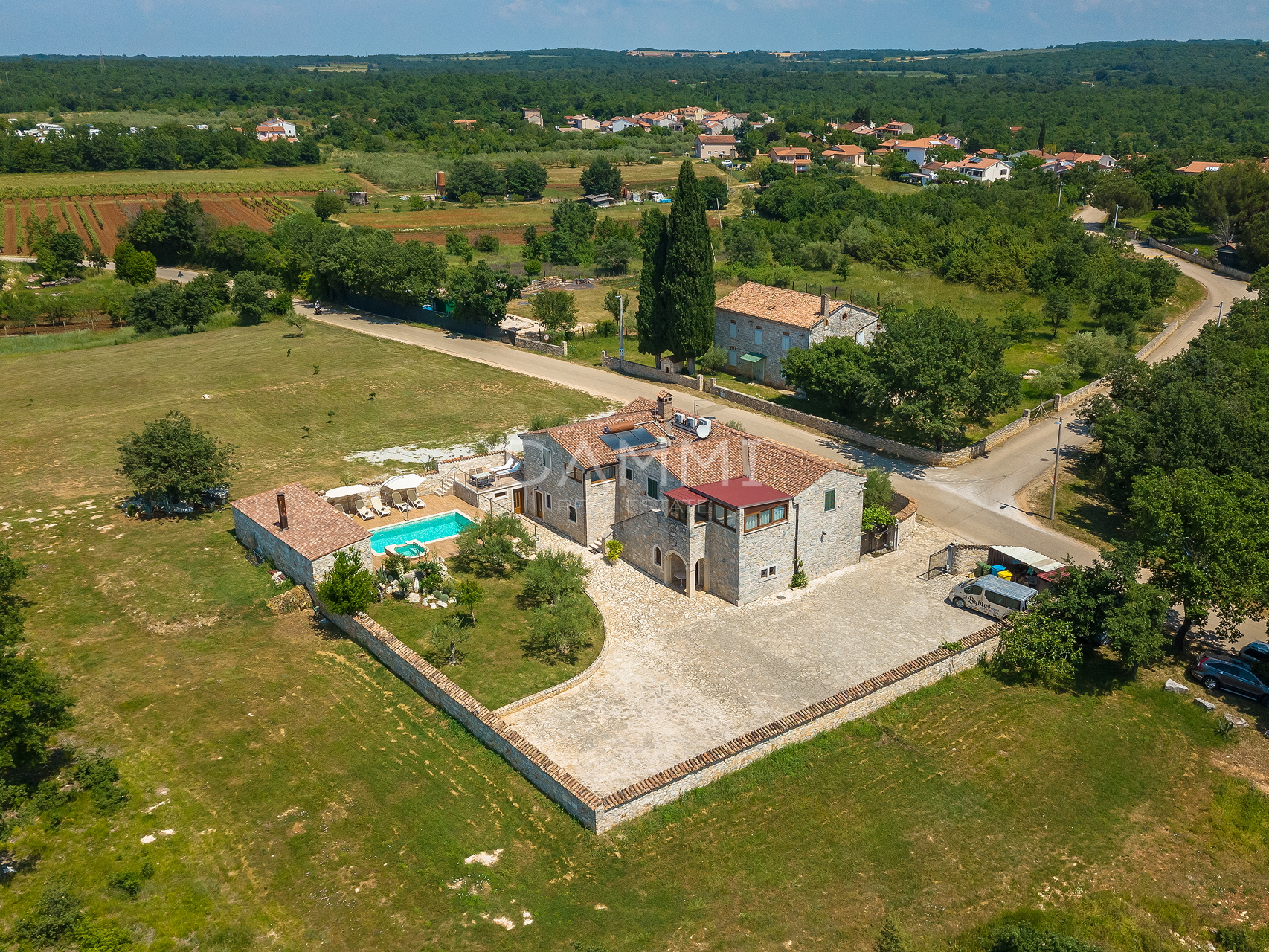 POREČ, TAR - Steinhaus mit Schwimmbad und Restaurant