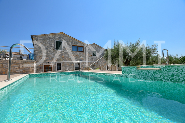 ISTRIA, POREČ - Stone house with pool and restaurant