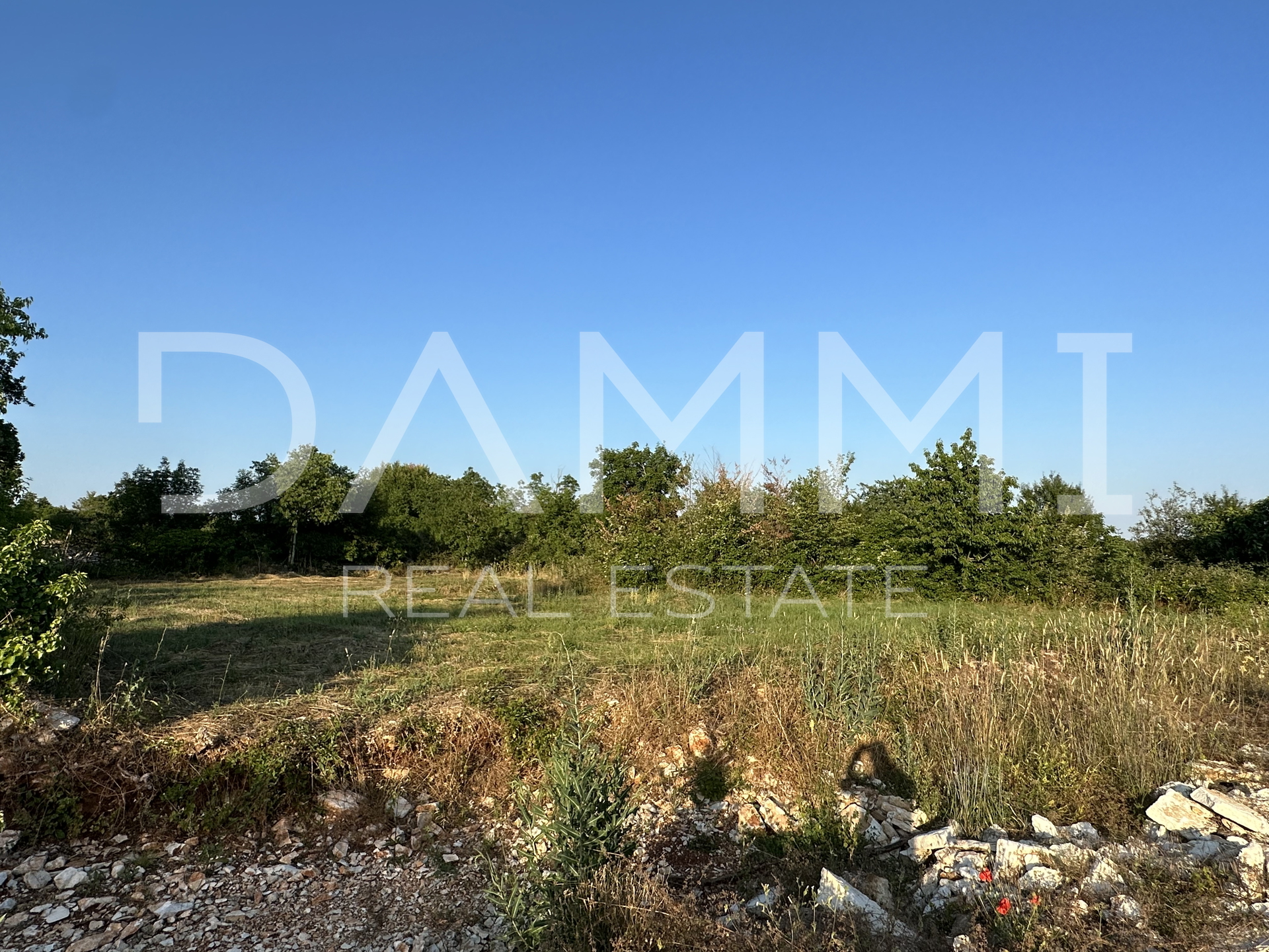 MARČANA, FILIPANA - Građevinsko zemljište s projektom 630m2