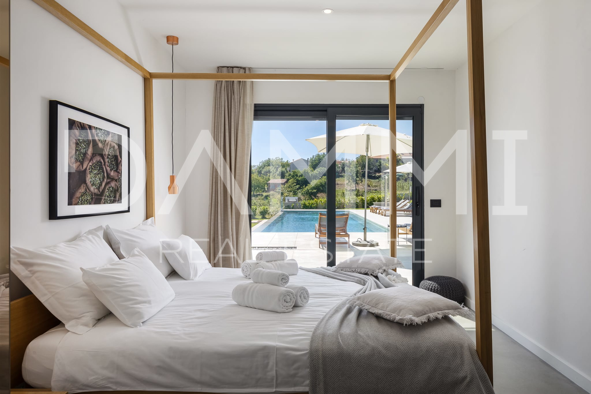 MOTOVUN&comma; OKOLICA - Ekskluzivna luksuzna vila