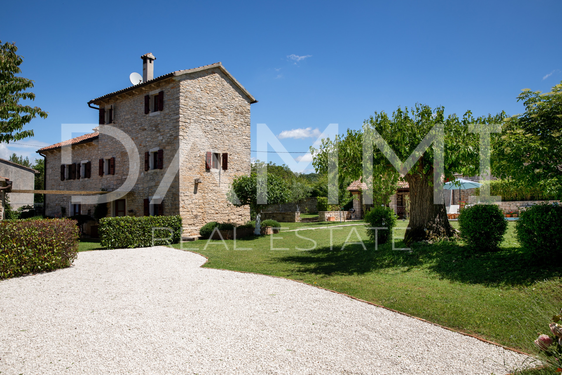 ISTRA&comma; KANFANAR- Tradicionalna Istarska ku&cacute;a s bazenom