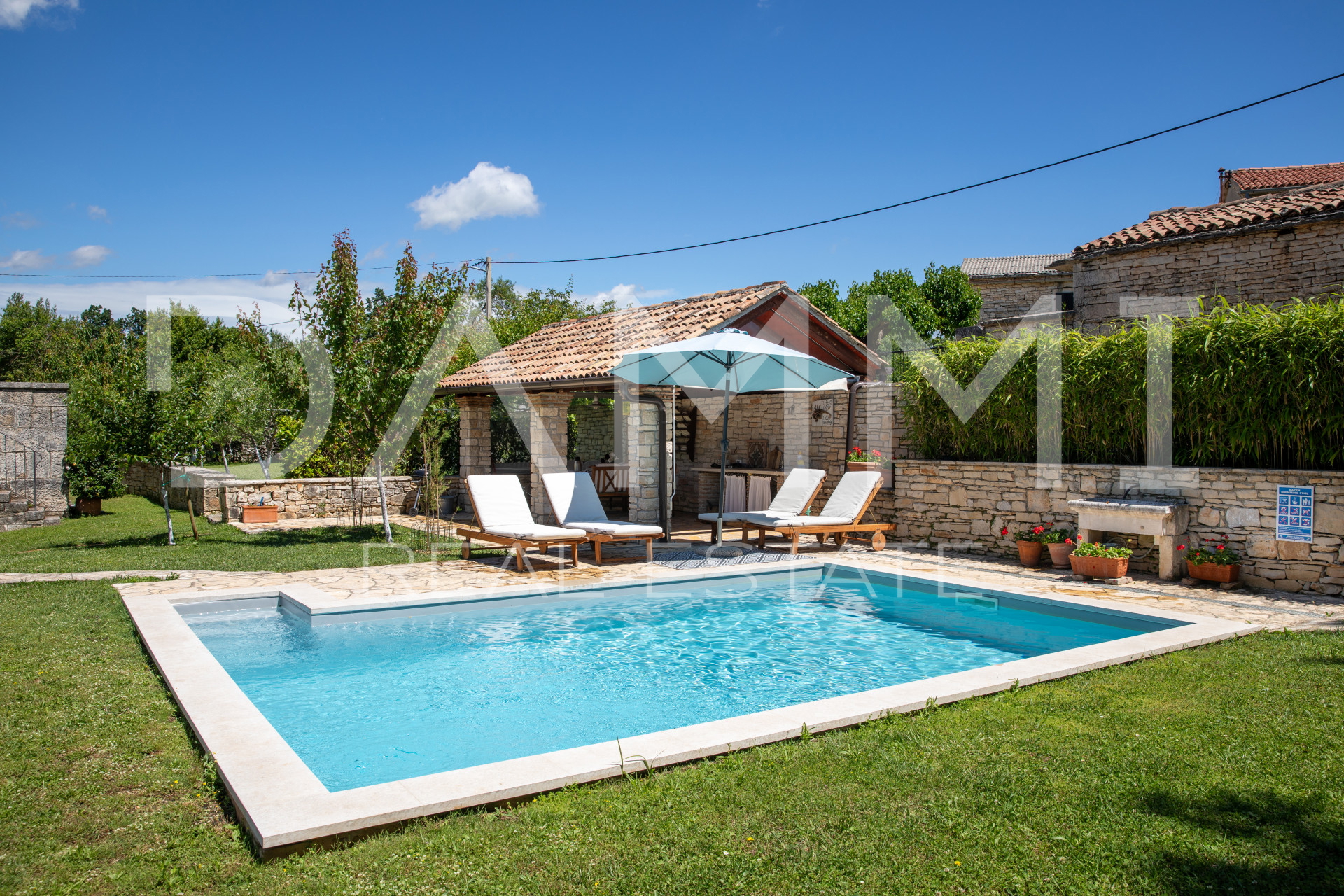 ISTRA&comma; KANFANAR- Tradicionalna Istarska ku&cacute;a s bazenom