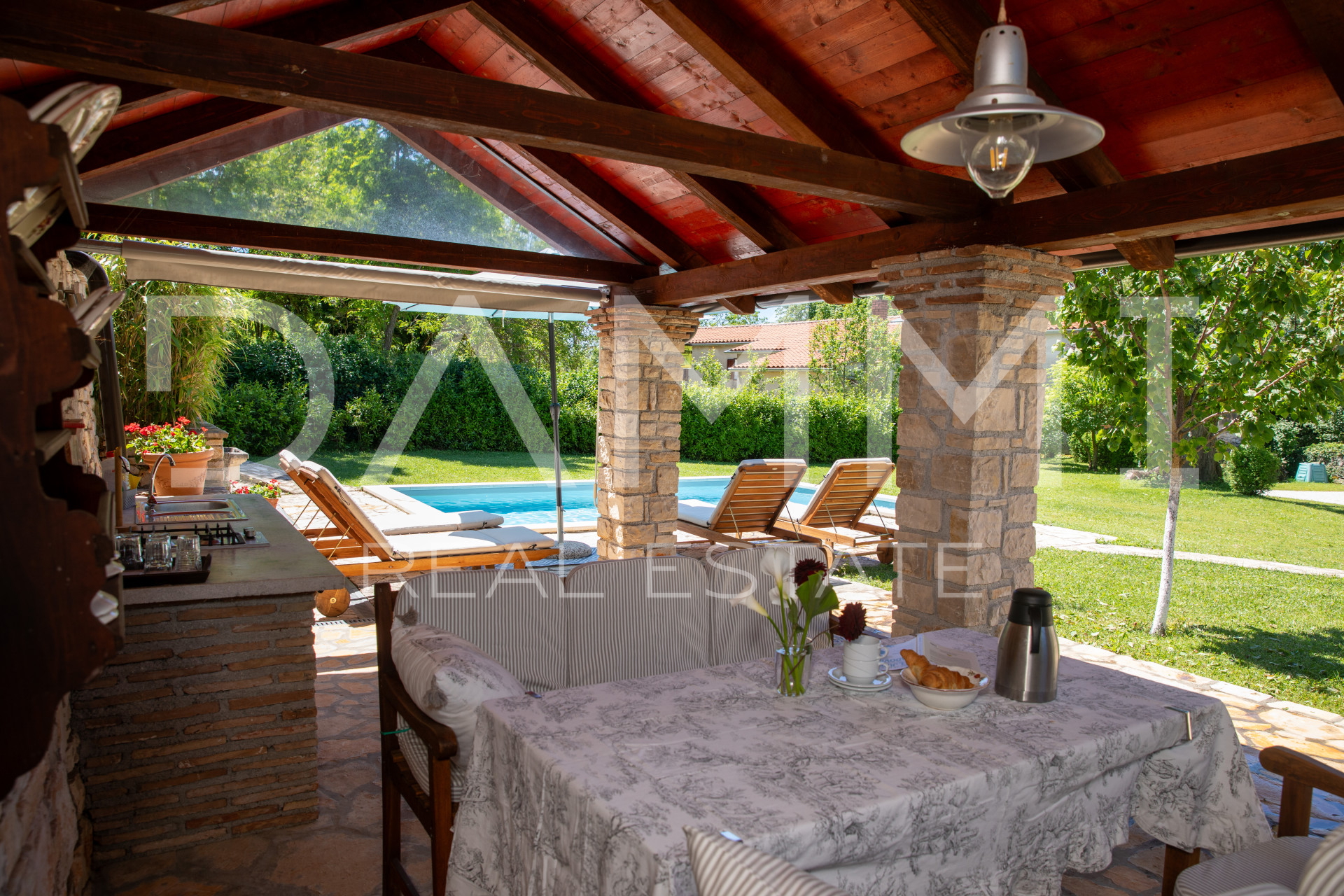 ISTRA&comma; KANFANAR- Tradicionalna Istarska ku&cacute;a s bazenom