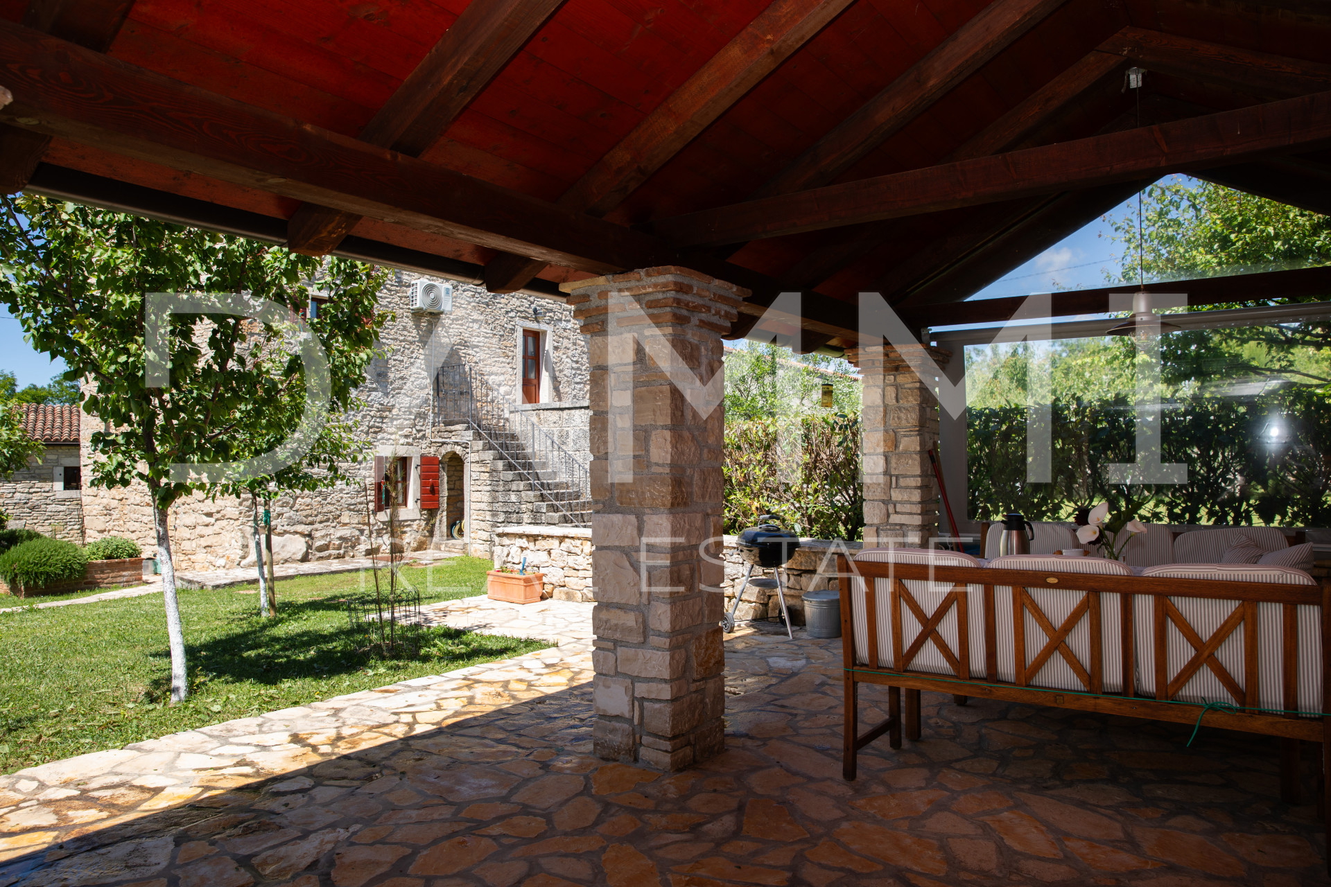 ISTRA&comma; KANFANAR- Tradicionalna Istarska ku&cacute;a s bazenom