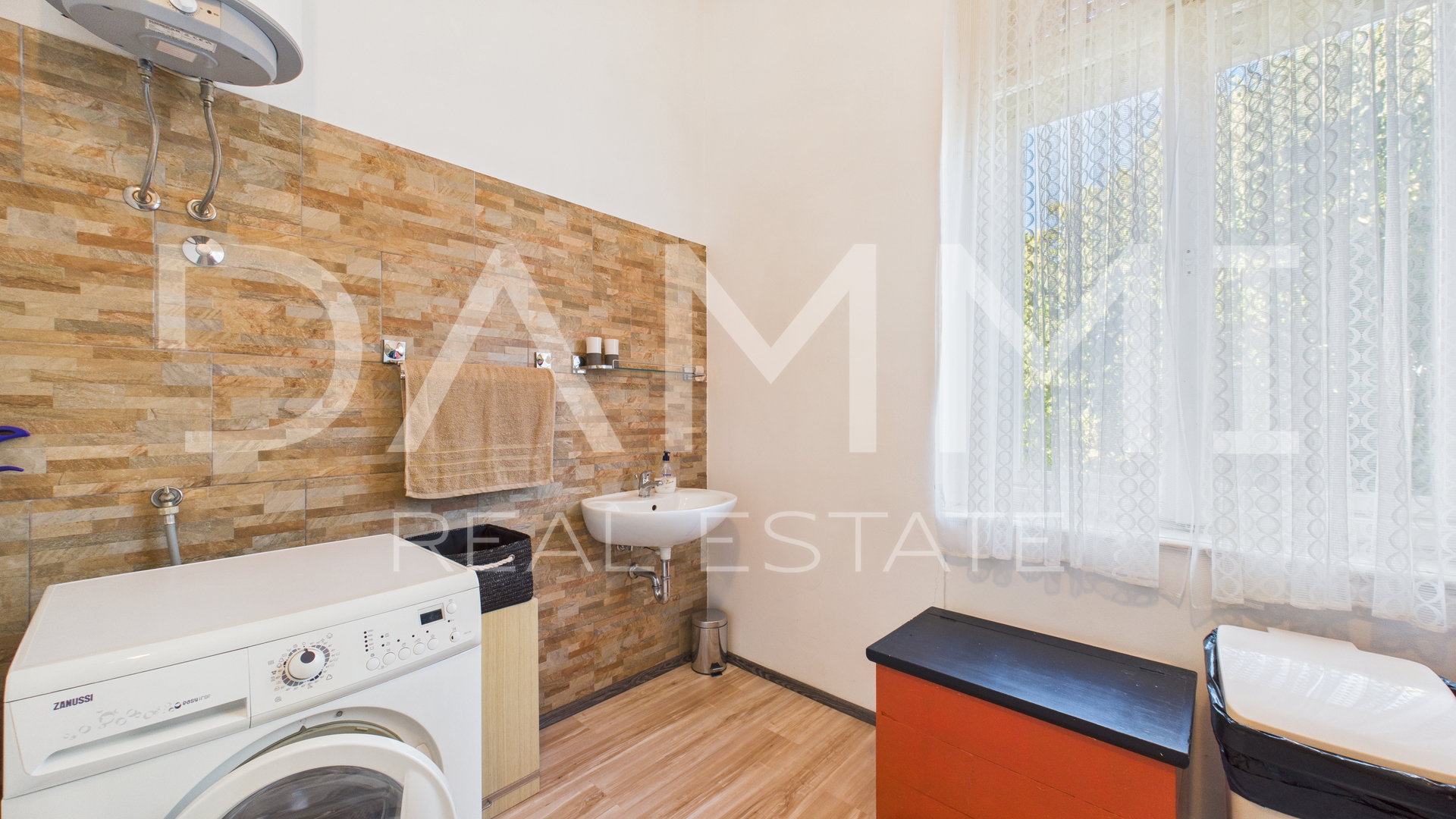 Istra - Pula&comma; centar - savr&scaron;en stan u austrougarskoj vili