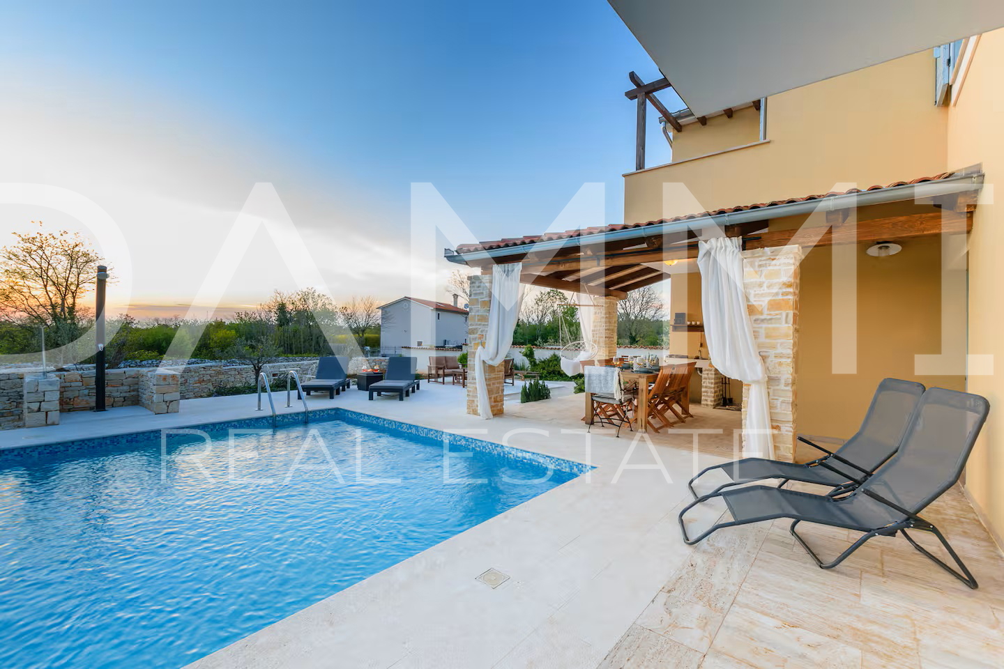 Istra&comma; Svetvin&ccaron;enat&comma; prekrasna  rustikalna villa