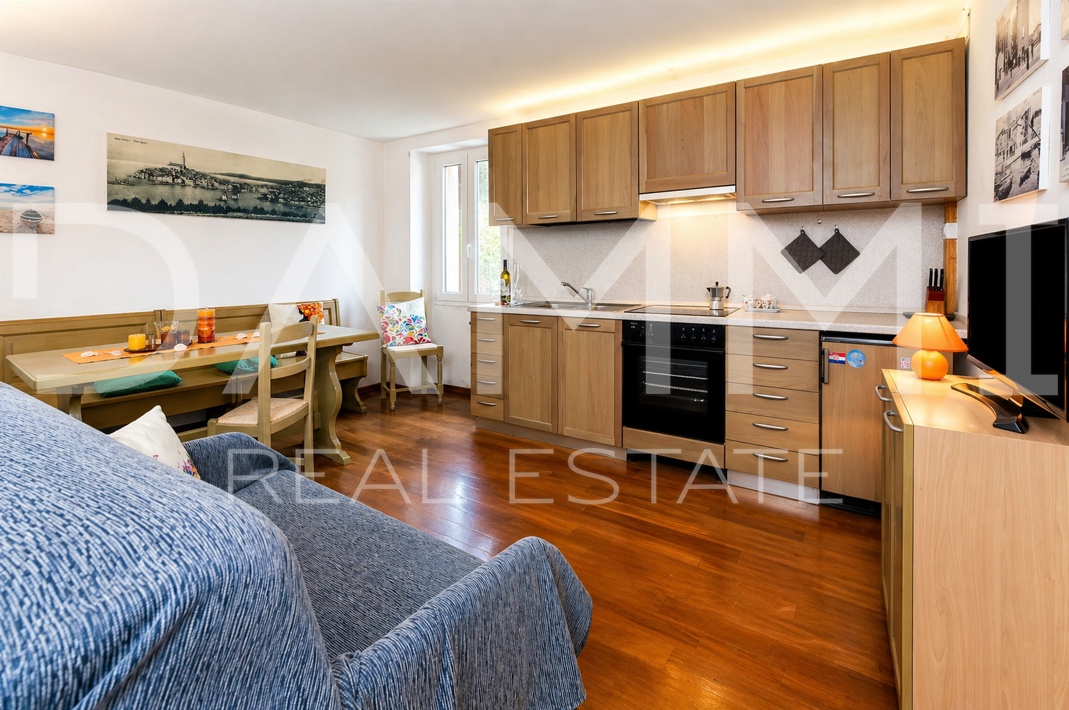 Rovinj&comma; stan na odli&ccaron;noj lokaciji sa pogledom na more