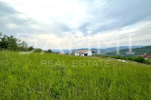 CENTRAL ISTRIA - Beautiful building plot with a view of Butoniga