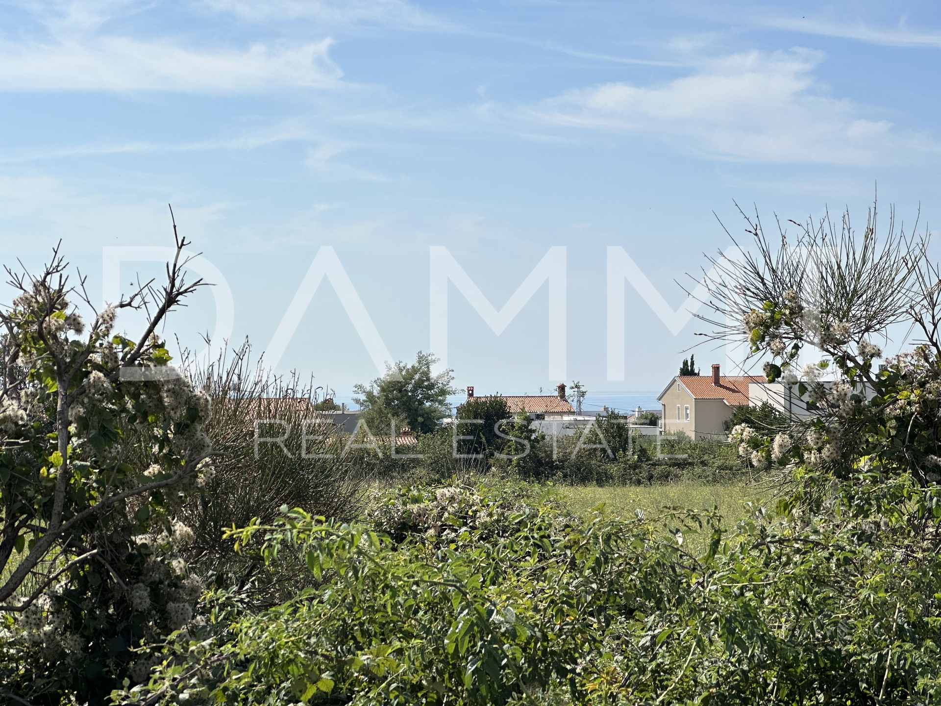 ISTRIEN, VODNJAN - Baugrundstück 137m2 in der Nähe des Zentrums, Meerblick