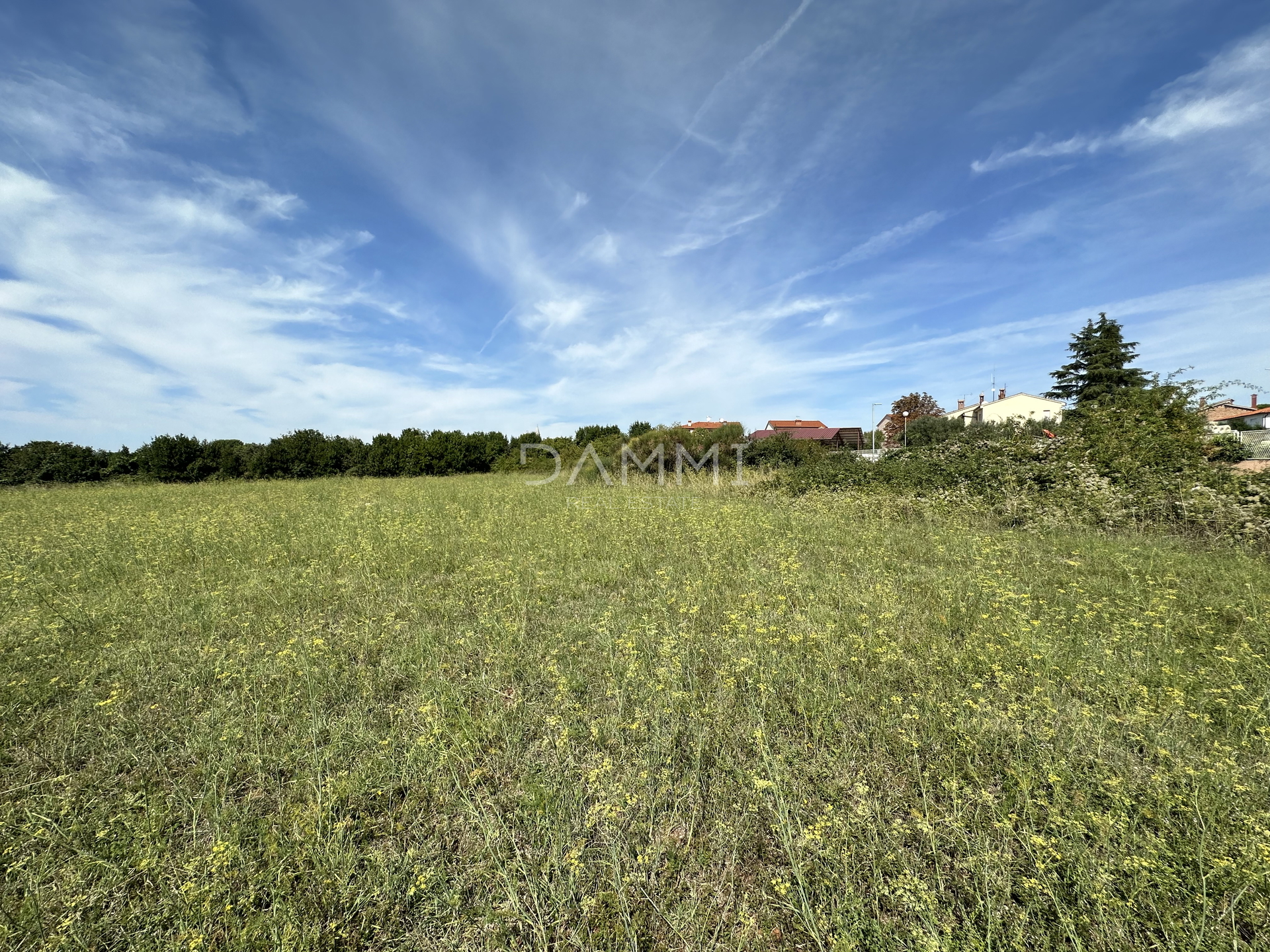 ISTRIEN, VODNJAN - Baugrundstück 137m2 in der Nähe des Zentrums, Meerblick