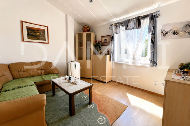 BARBARIGA – ugodan apartman s balkonom, 500 m od plaže