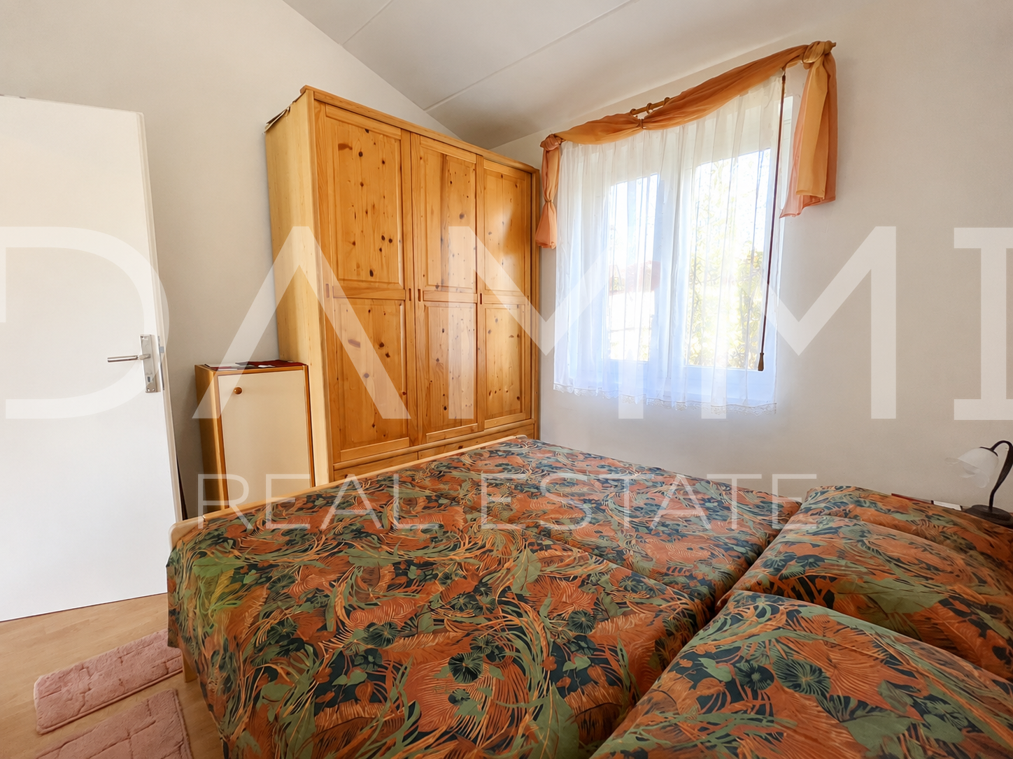 BARBARIGA &ndash; ugodan apartman s balkonom&comma; 500 m od pla&zcaron;e